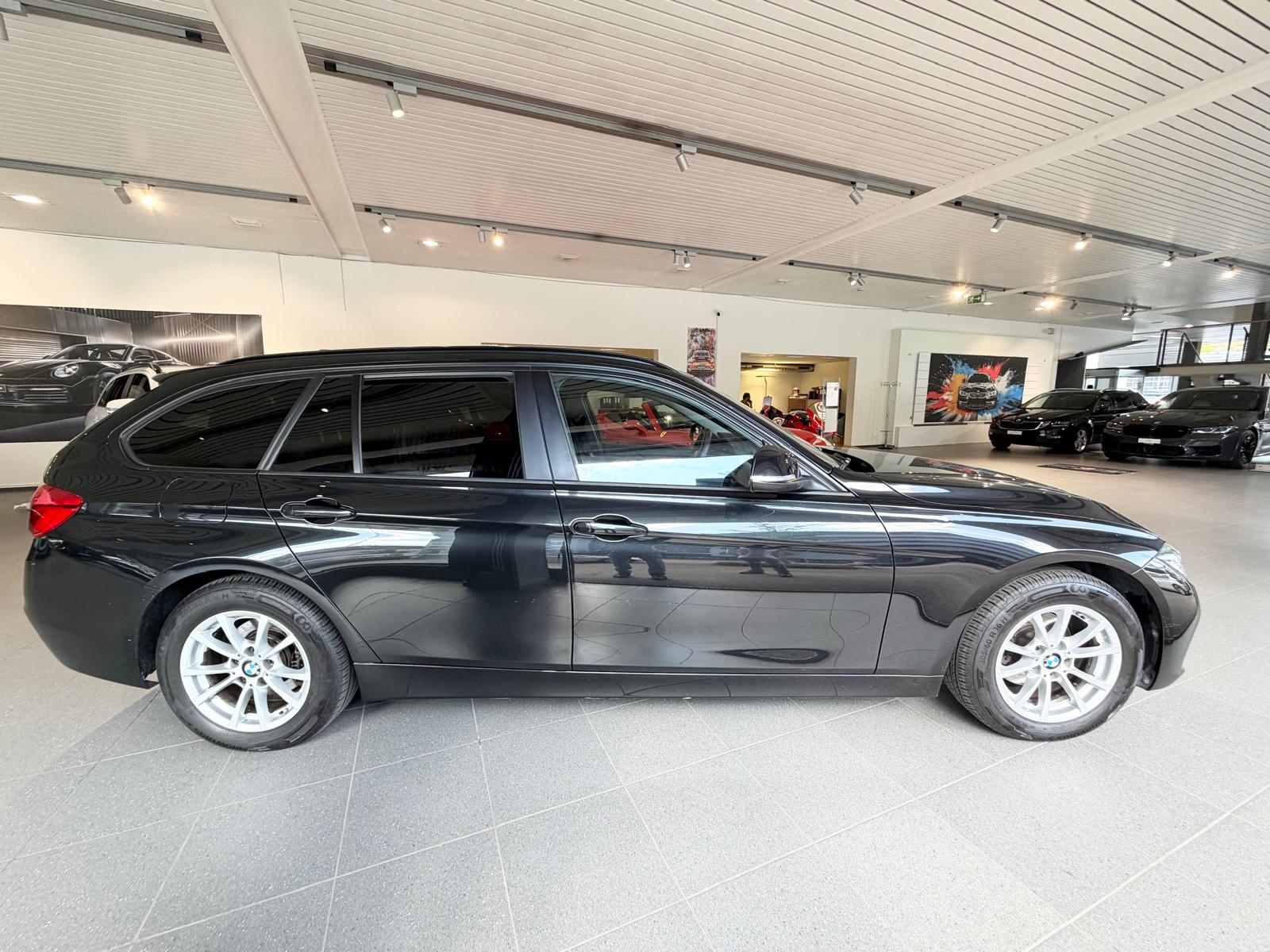BMW 318d Touring Steptronic-image-2