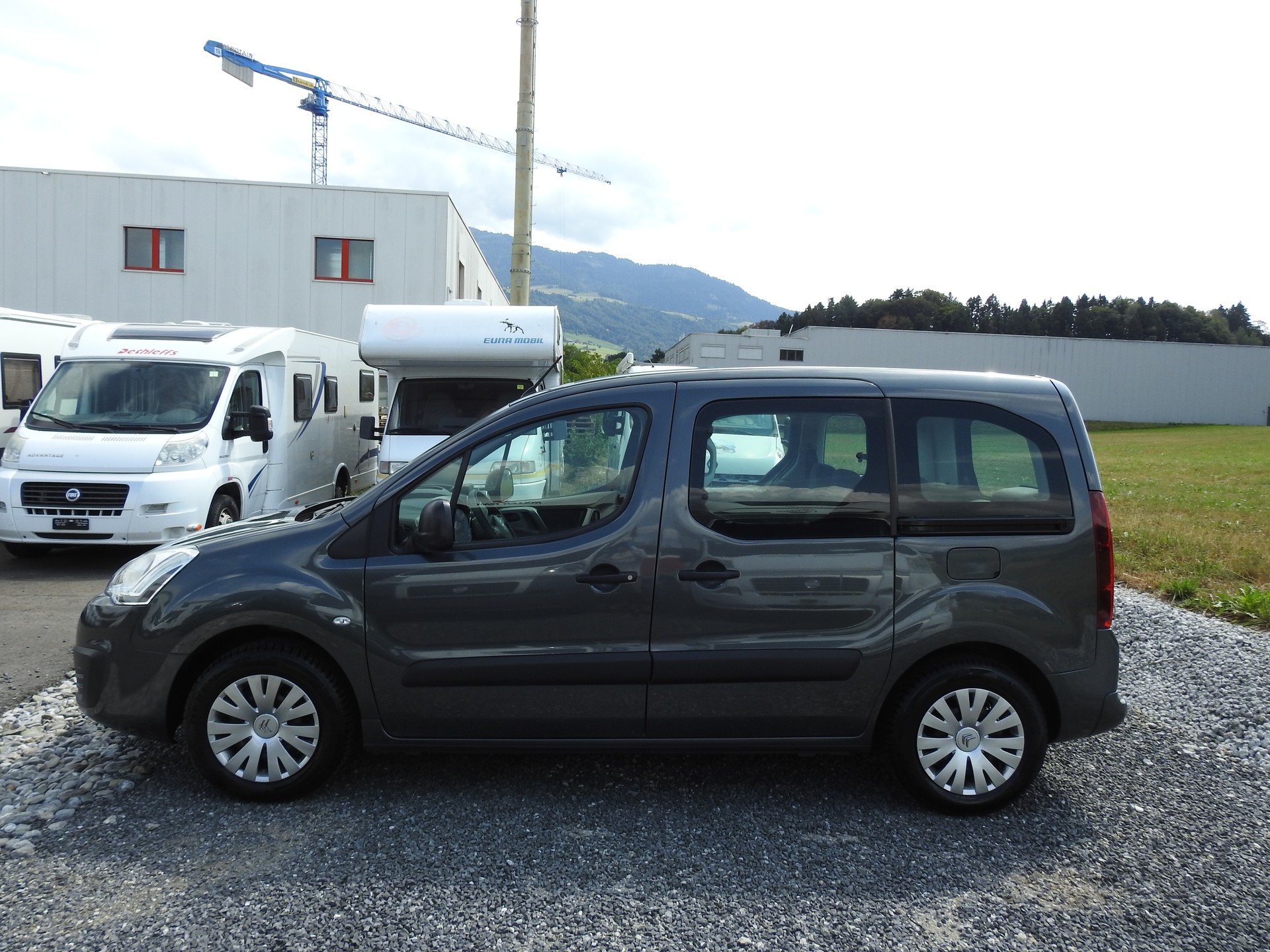 CITROEN Berlingo 1.2i Shine-showroom-element-3