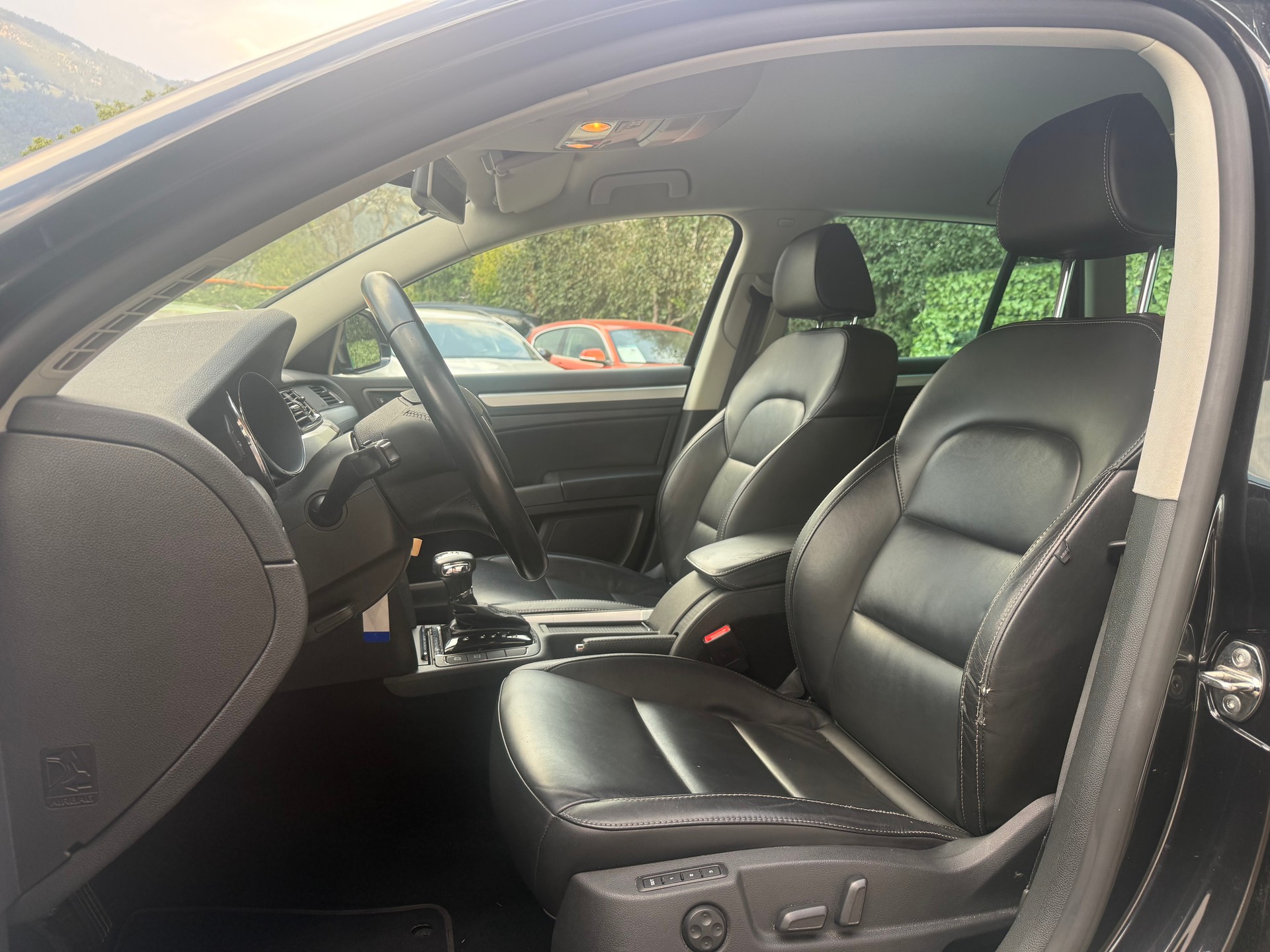 SKODA Superb Combi 2.0 TDi Elegance 4x4 DSG-image-12
