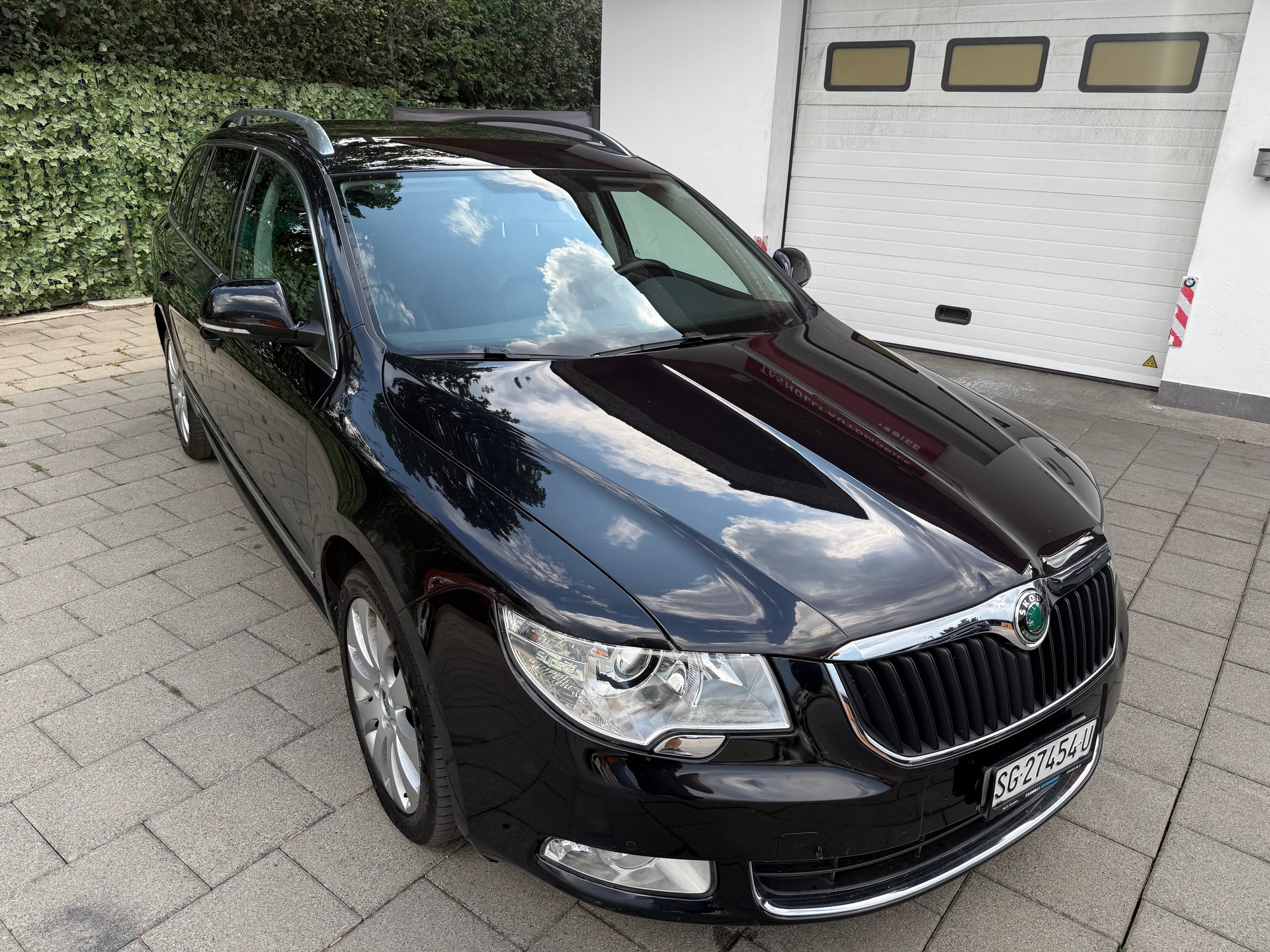 SKODA Superb Combi 2.0 TDi Elegance 4x4 DSG-image-8