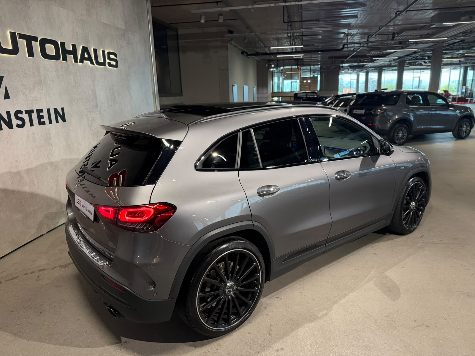 MERCEDES-BENZ GLA 35 AMG 4Matic 8G-Speedshift DCT (CH)-image-8