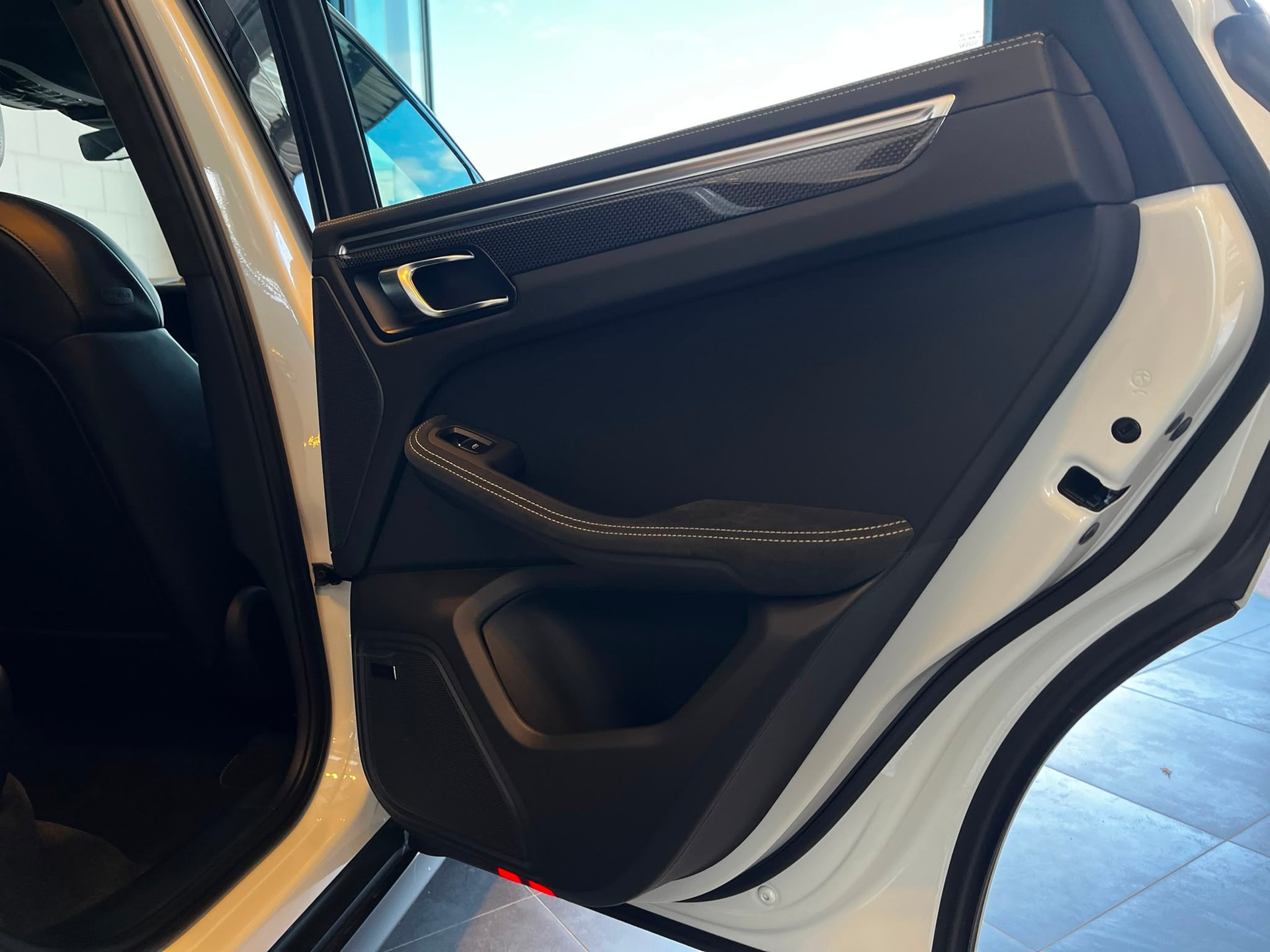 PORSCHE Macan GTS PDK-image-26