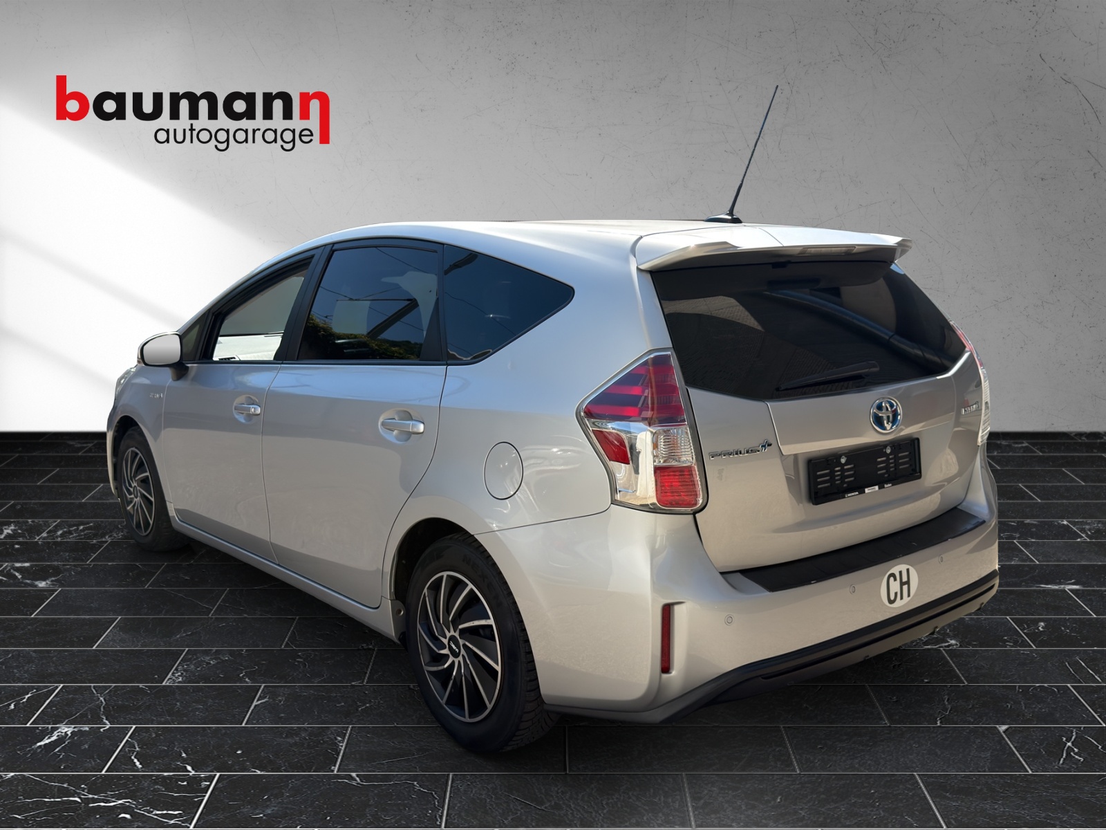TOYOTA Prius+ 1.8 VVT-i HSD Style-showroom-element-3