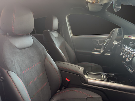 MERCEDES-BENZ GLA 250 4Matic Swiss Star-image-11