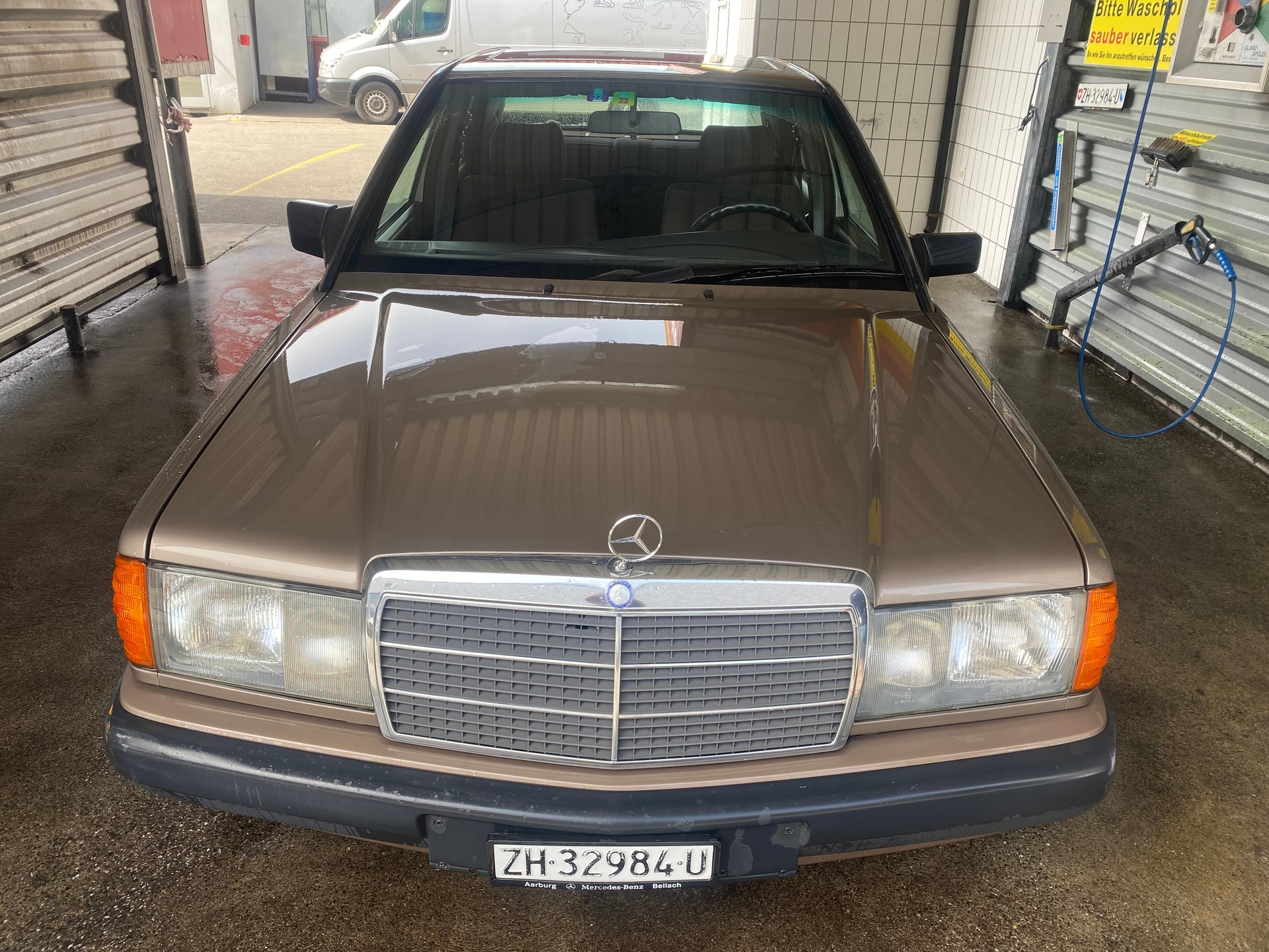 MERCEDES-BENZ 190 E 1.8
