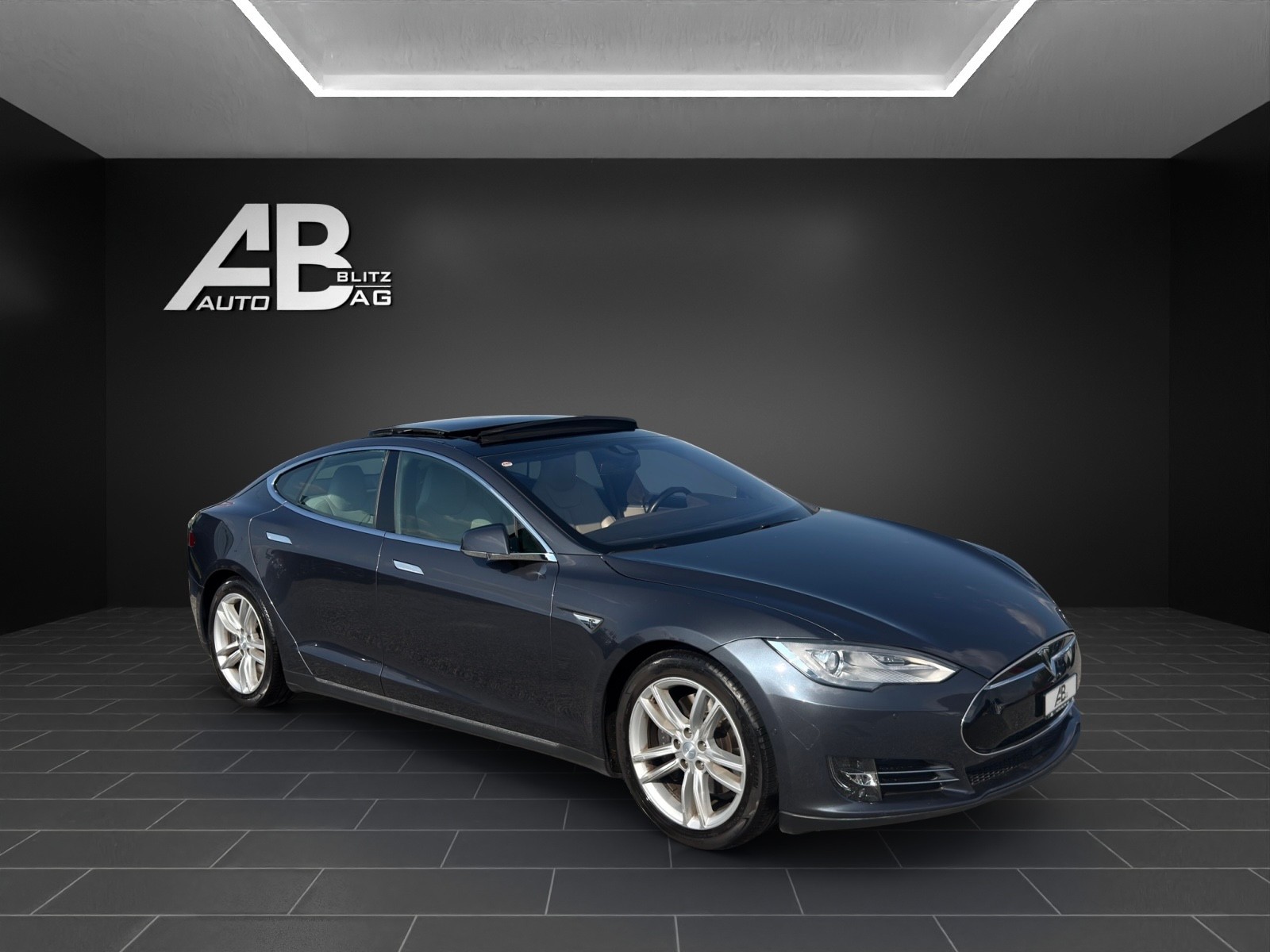 TESLA Model S 85 D 4x4 mit 525 PS-image-5