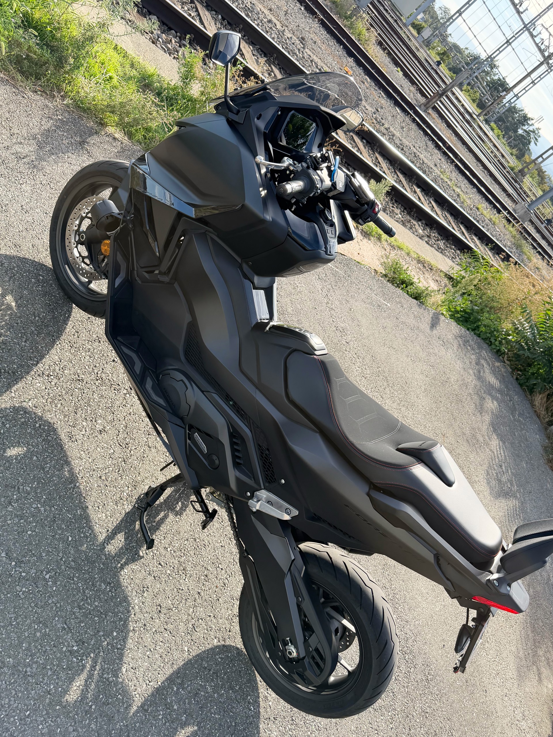 HONDA FORZA 750-image-2