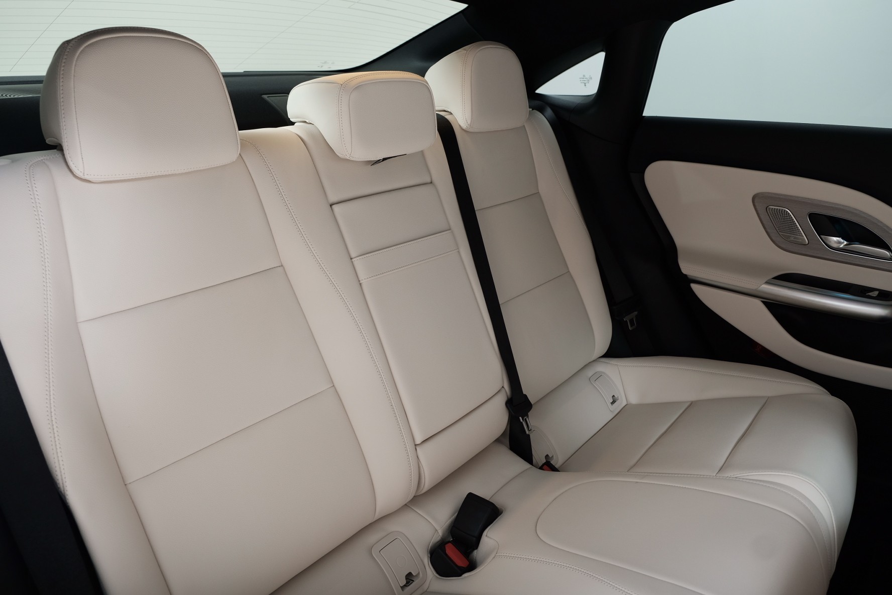 MERCEDES-BENZ CLA 350 AMG Line 4Matic C174-image-10