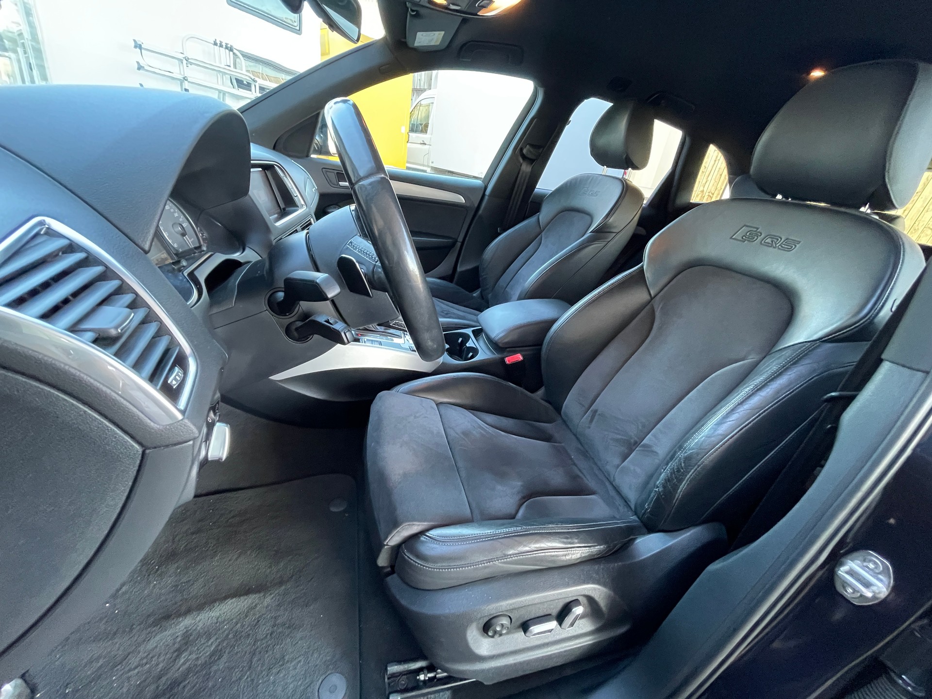 AUDI SQ5 3.0 TDI quattro tiptronic-image-10