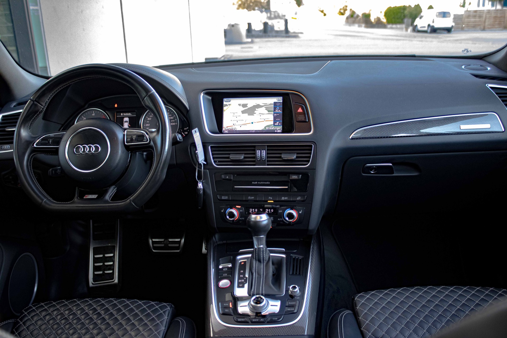AUDI SQ5 3.0 TDI plus quattro tiptronic Vollausst.-image-11