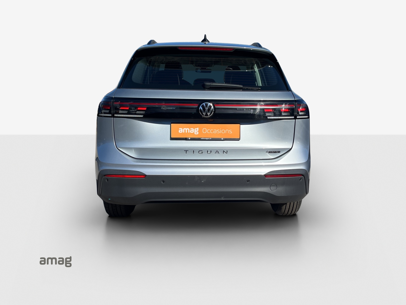 VW Tiguan 2.0 TSI DSG Life 4Motion-showroom-element-3