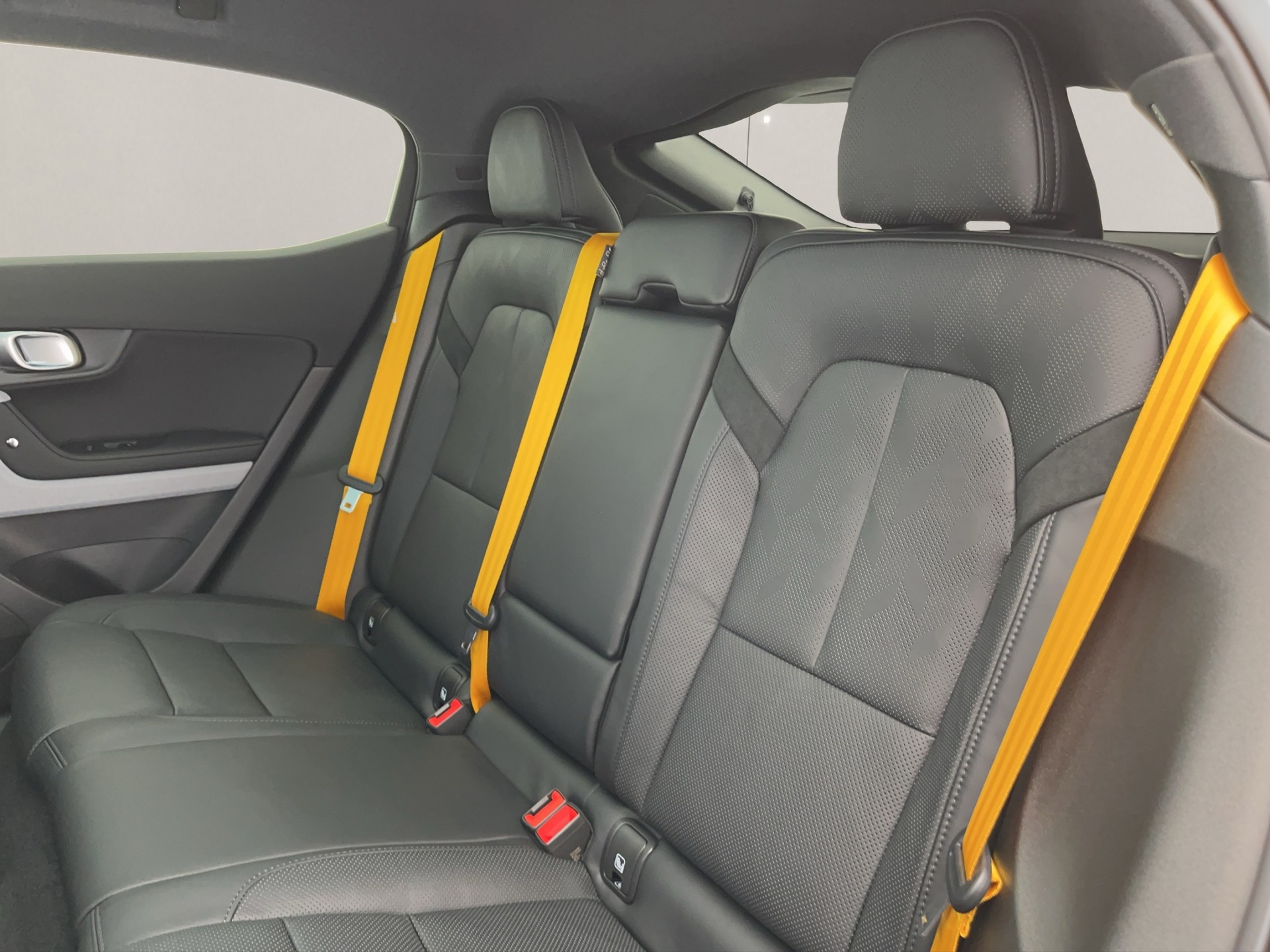 POLESTAR 2 Long Range Dual Motor Performance Prime-image-17