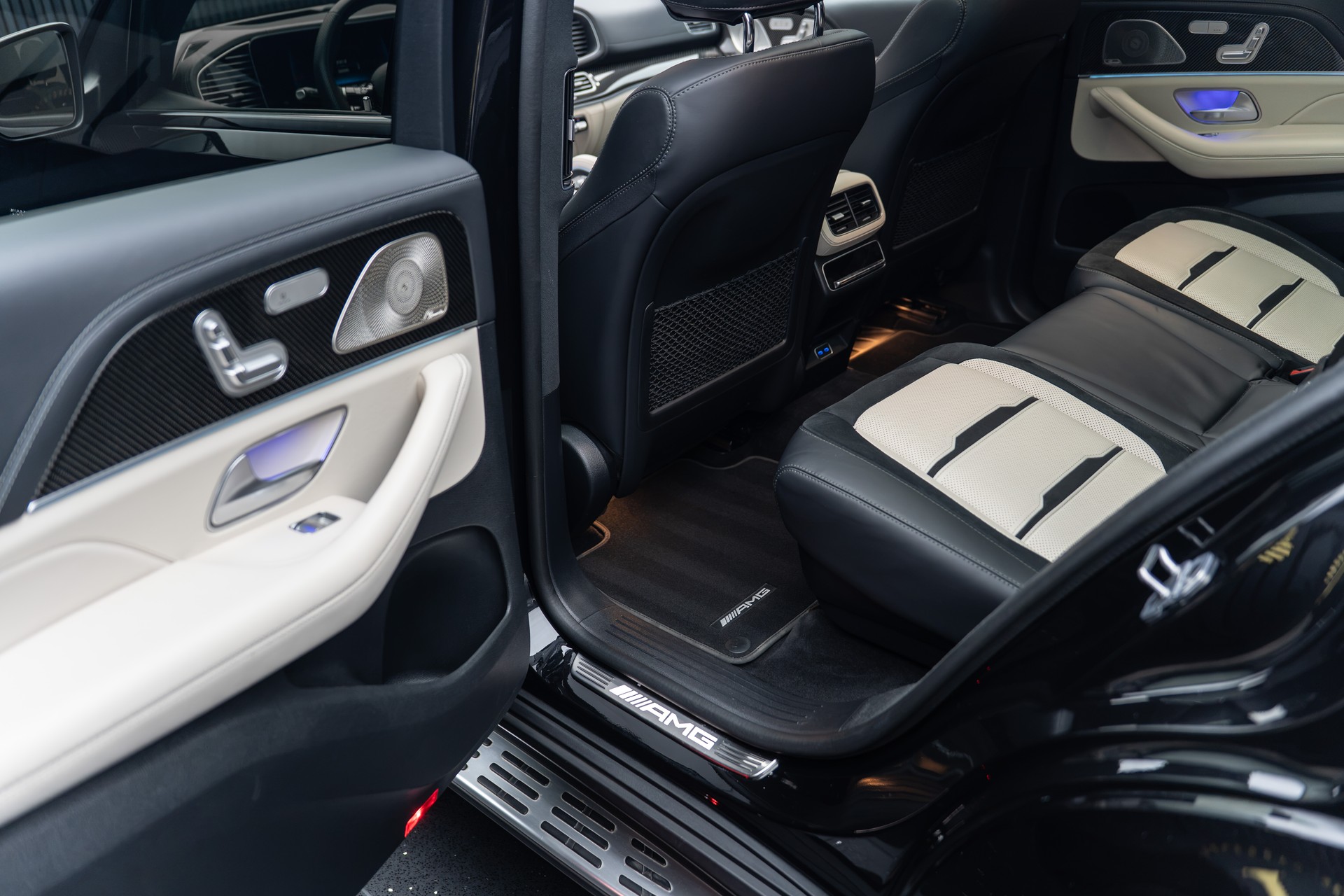 MERCEDES-BENZ GLE 53 AMG 4Matic+ 9G-Speedshift 7-Plätzer-image-15