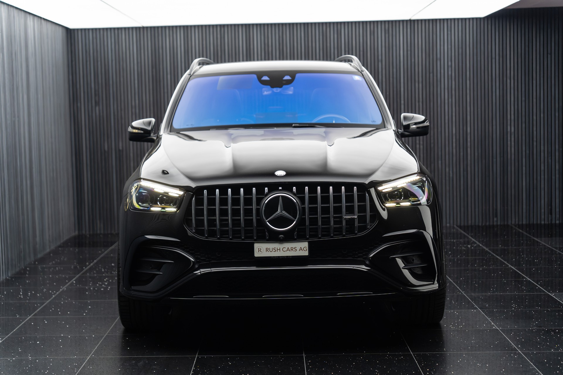 MERCEDES-BENZ GLE 53 AMG 4Matic+ 9G-Speedshift 7-Plätzer-showroom-element-1