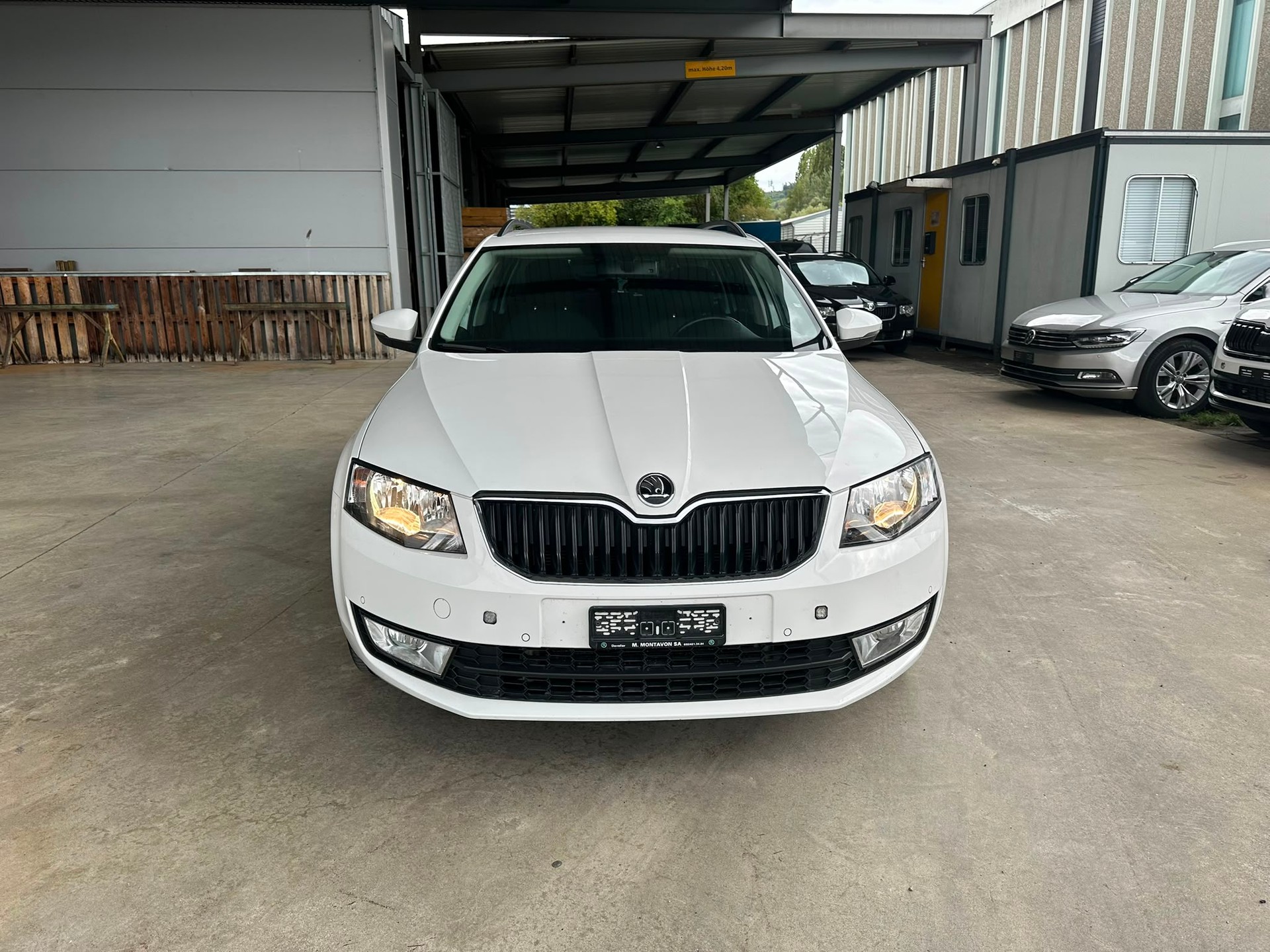 SKODA Octavia Combi 2.0 TDI Swiss Edition 4x4 DSG-image-1