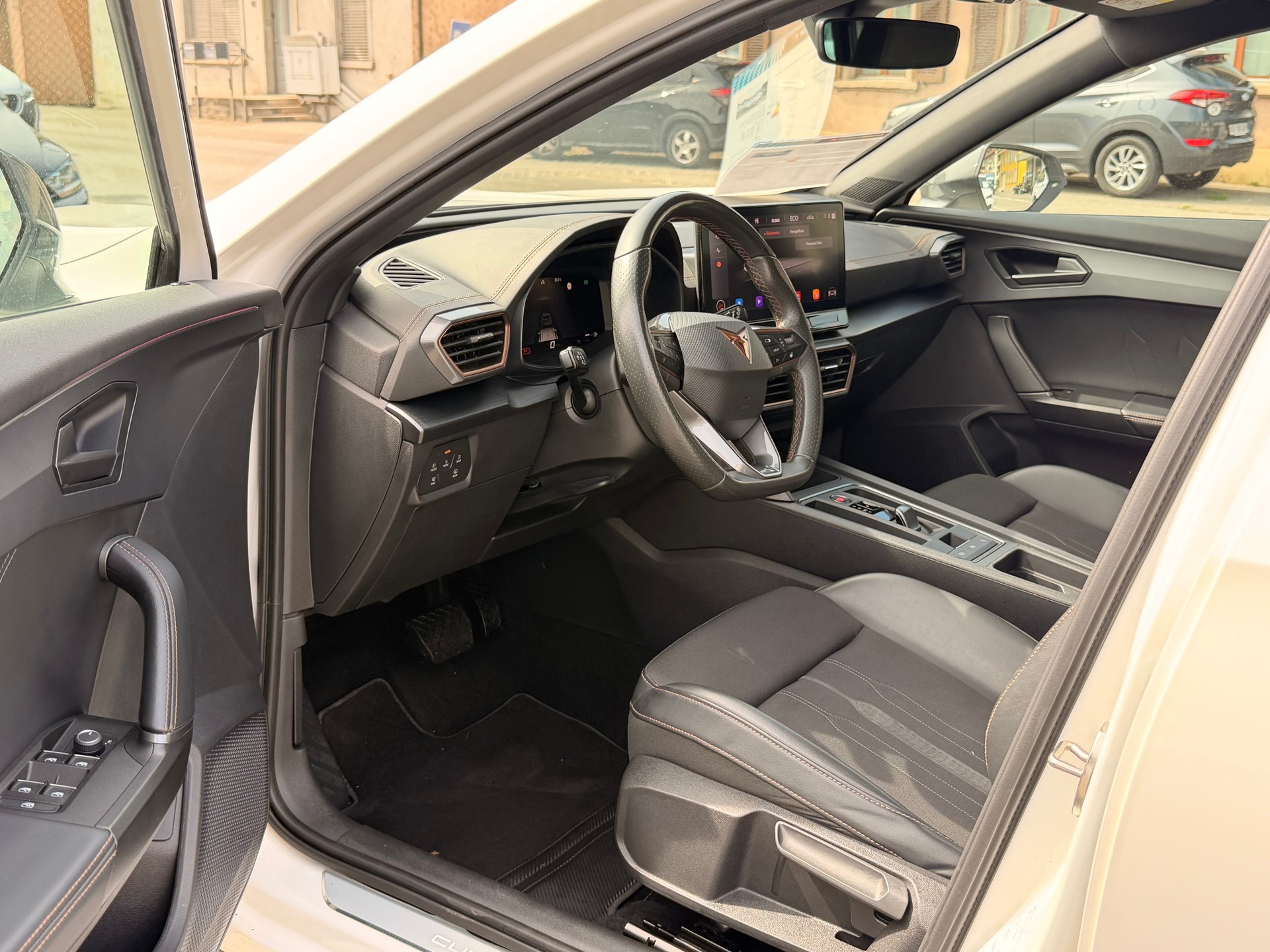 CUPRA Formentor 1.4 e-HYBRID pHEV DSG-image-11