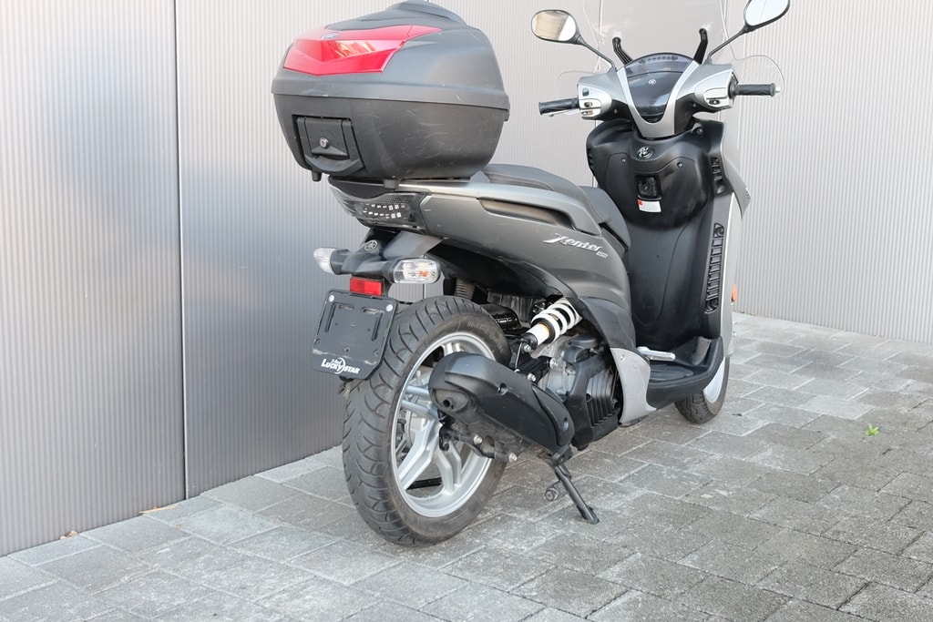 YAMAHA Xenter 125-image-4