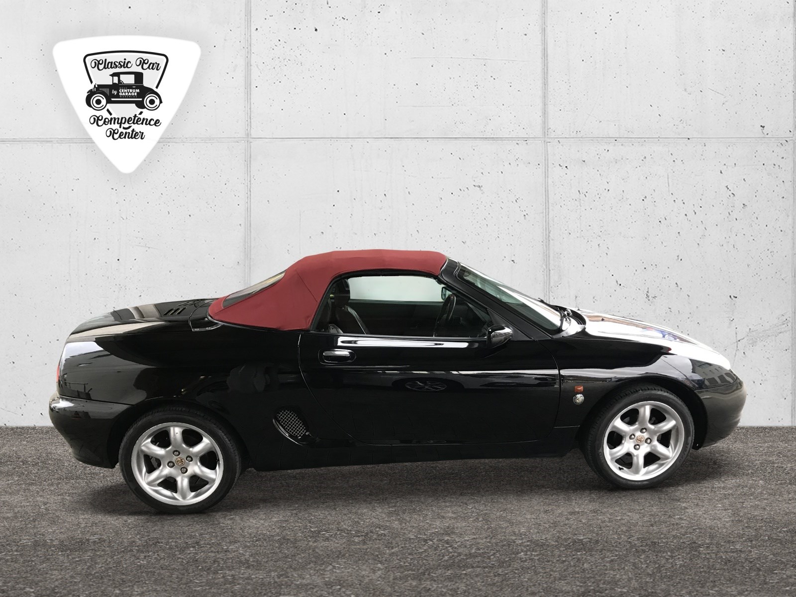 MG F 1.8i VVC "75th anniversary" (1924 - 1999)-showroom-element-2
