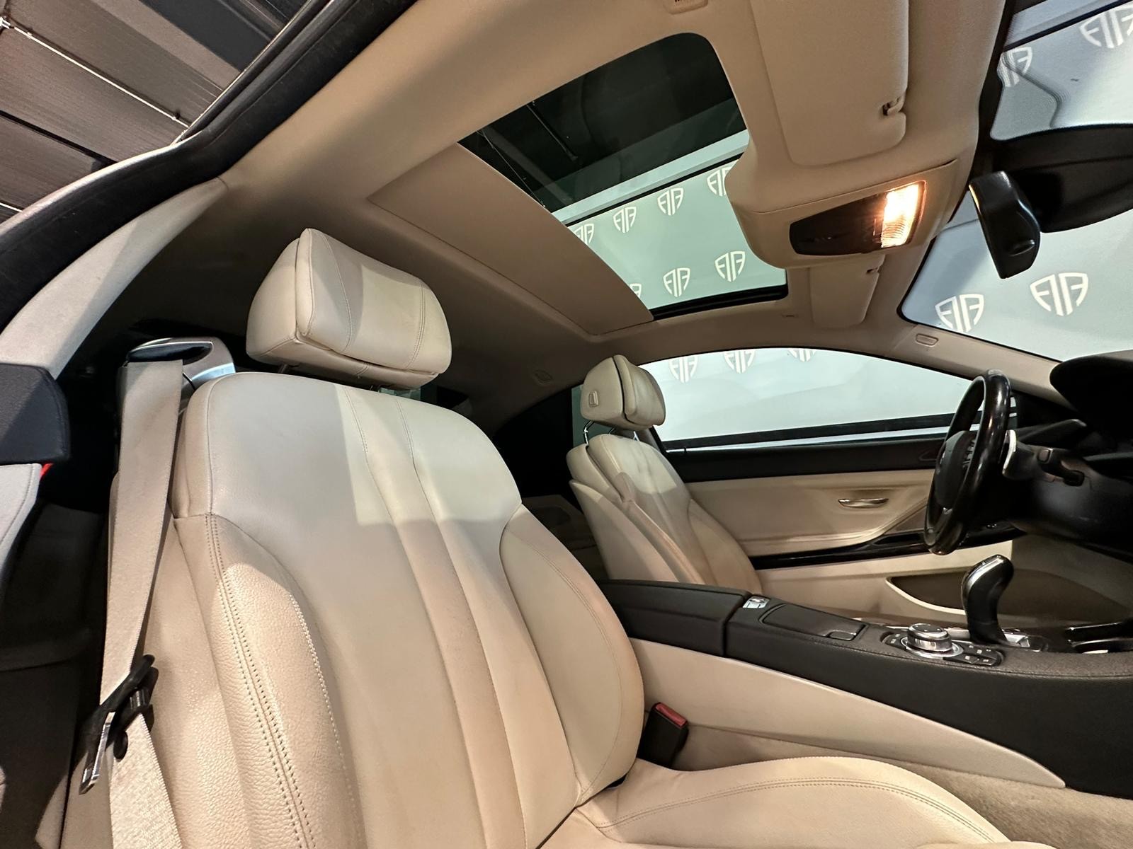 BMW 650i Coupé-image-10