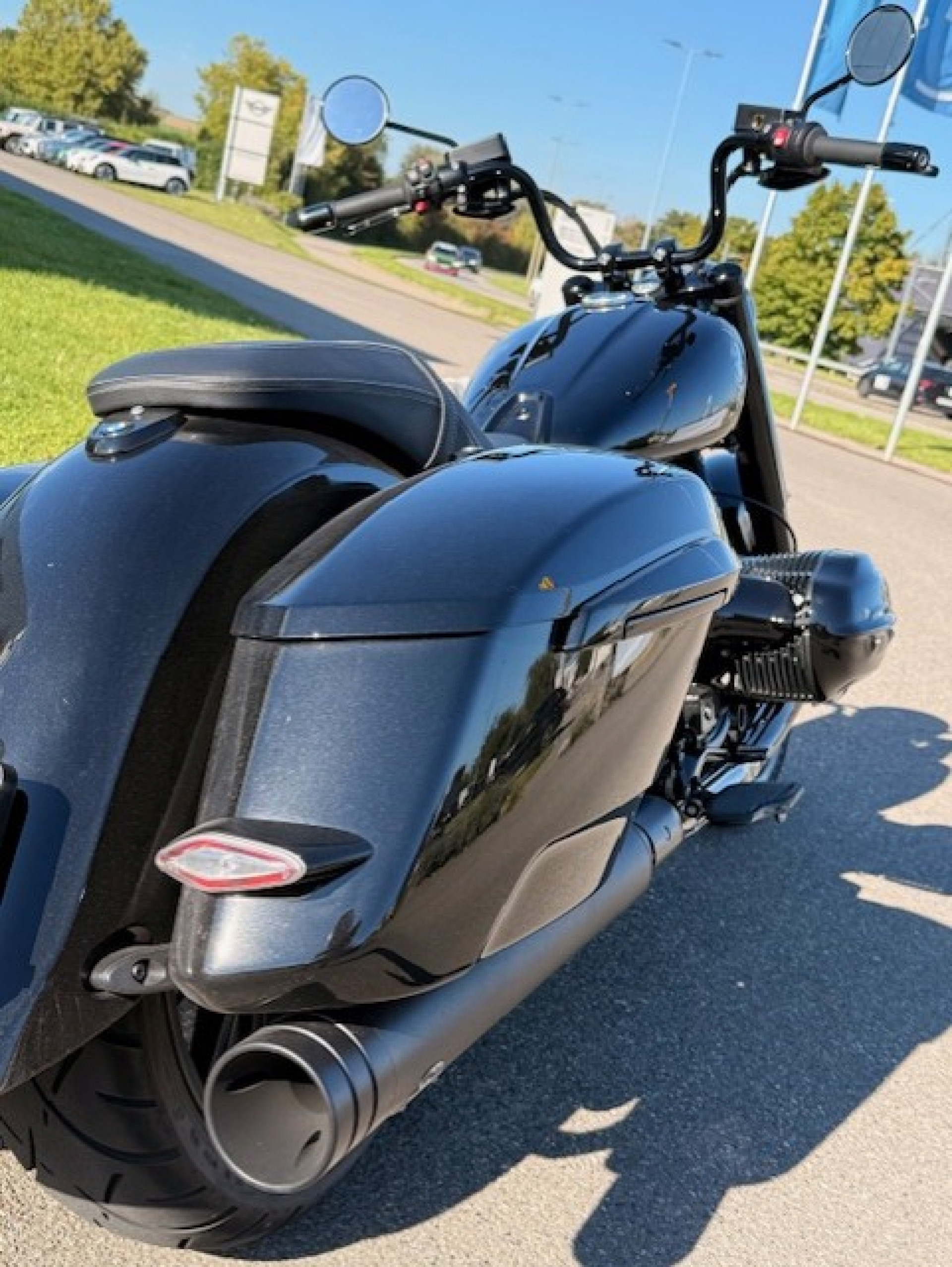 BMW R 18 Roctane Dr. Jekill & Mr. Hyde Auspuff-image-2