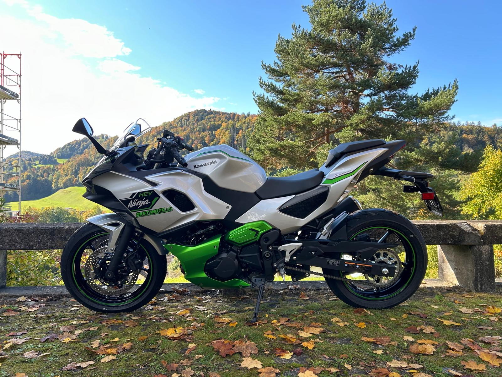 KAWASAKI NINJA 7 HYBRID-image-1