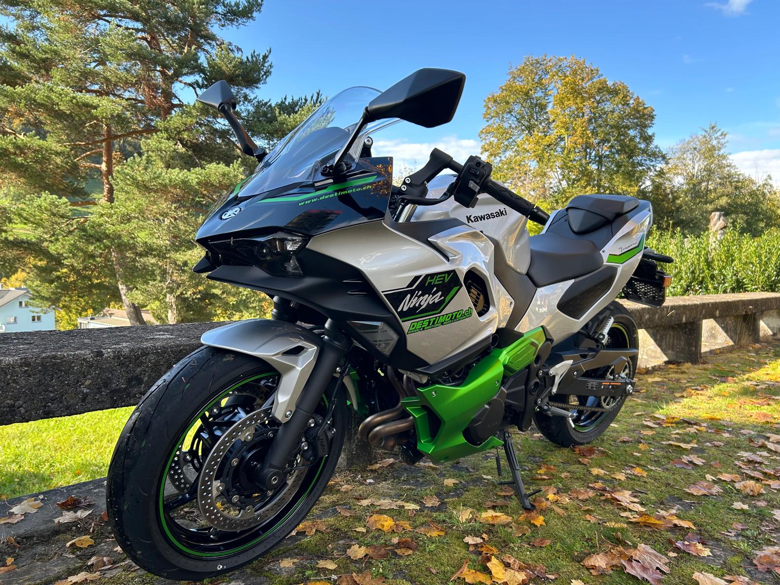 KAWASAKI NINJA 7 HYBRID-image-4