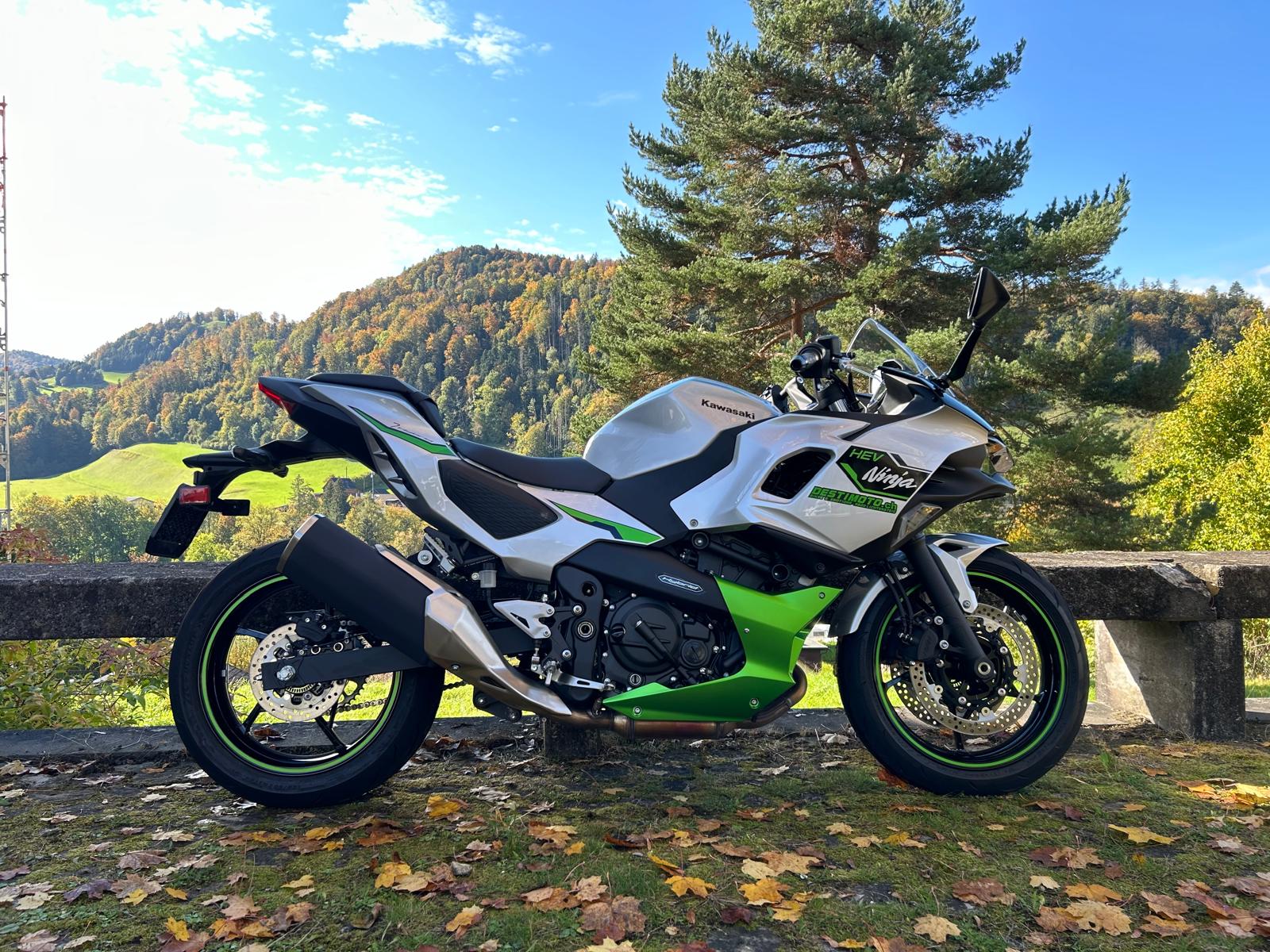 KAWASAKI NINJA 7 HYBRID