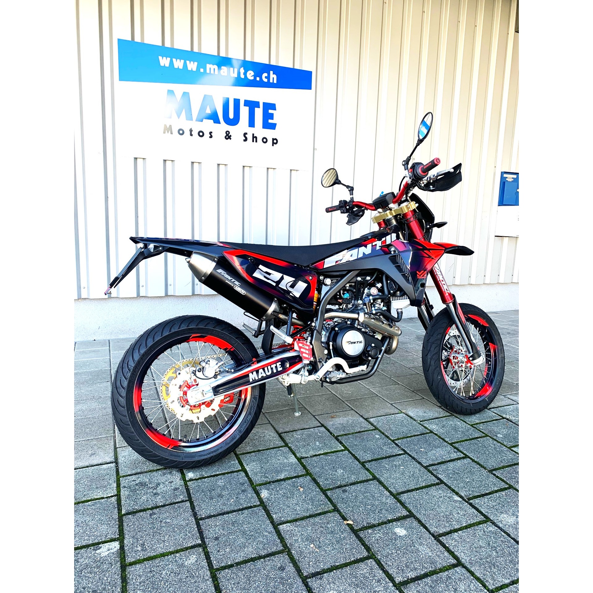 FANTIC XMF 125 Competition Motard-image-3
