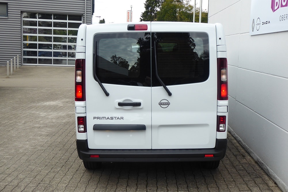 NISSAN Primastar dCi 130 3.0 L1H1 Acenta-image-3