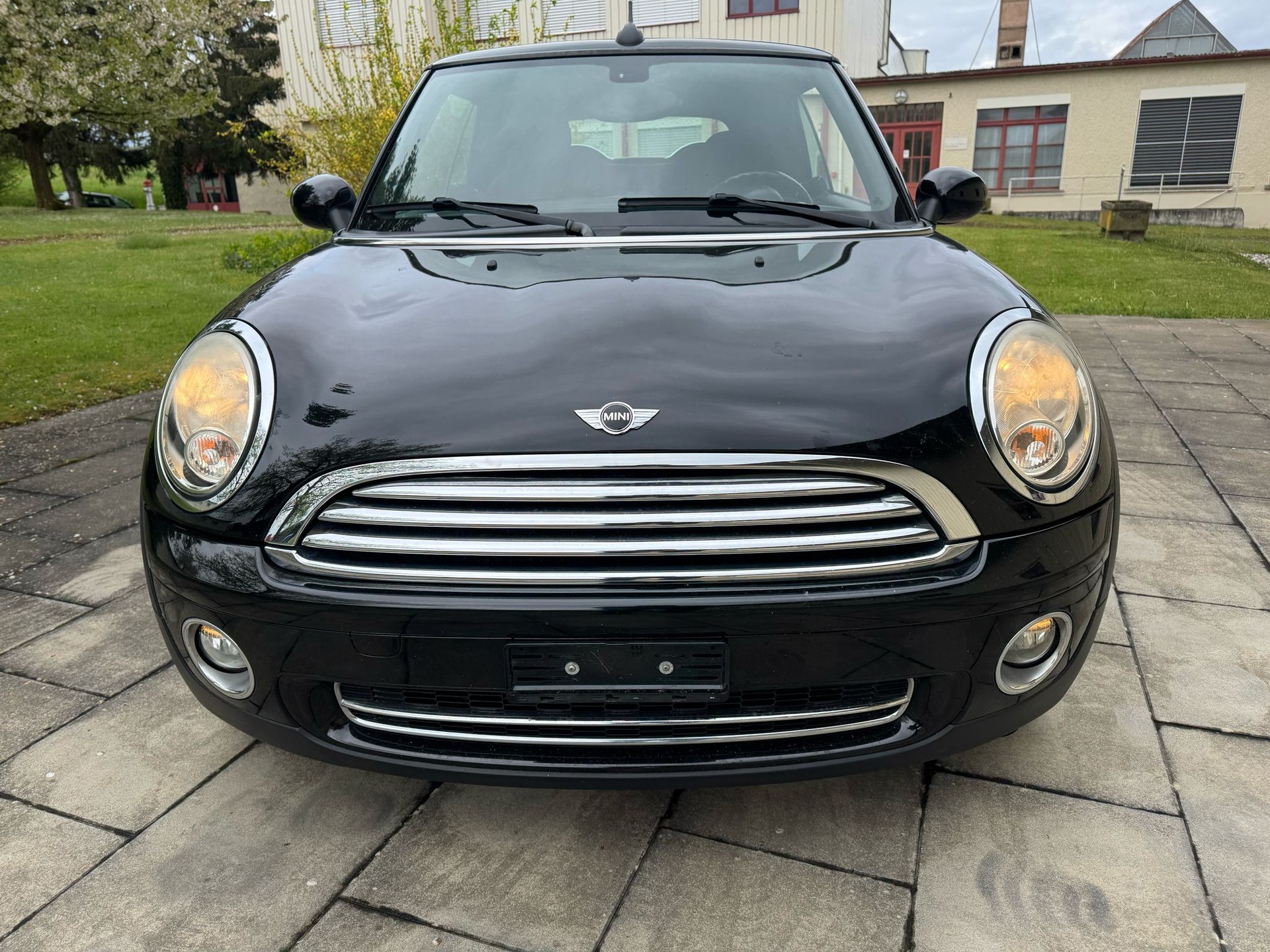 MINI One Cabriolet-image-3