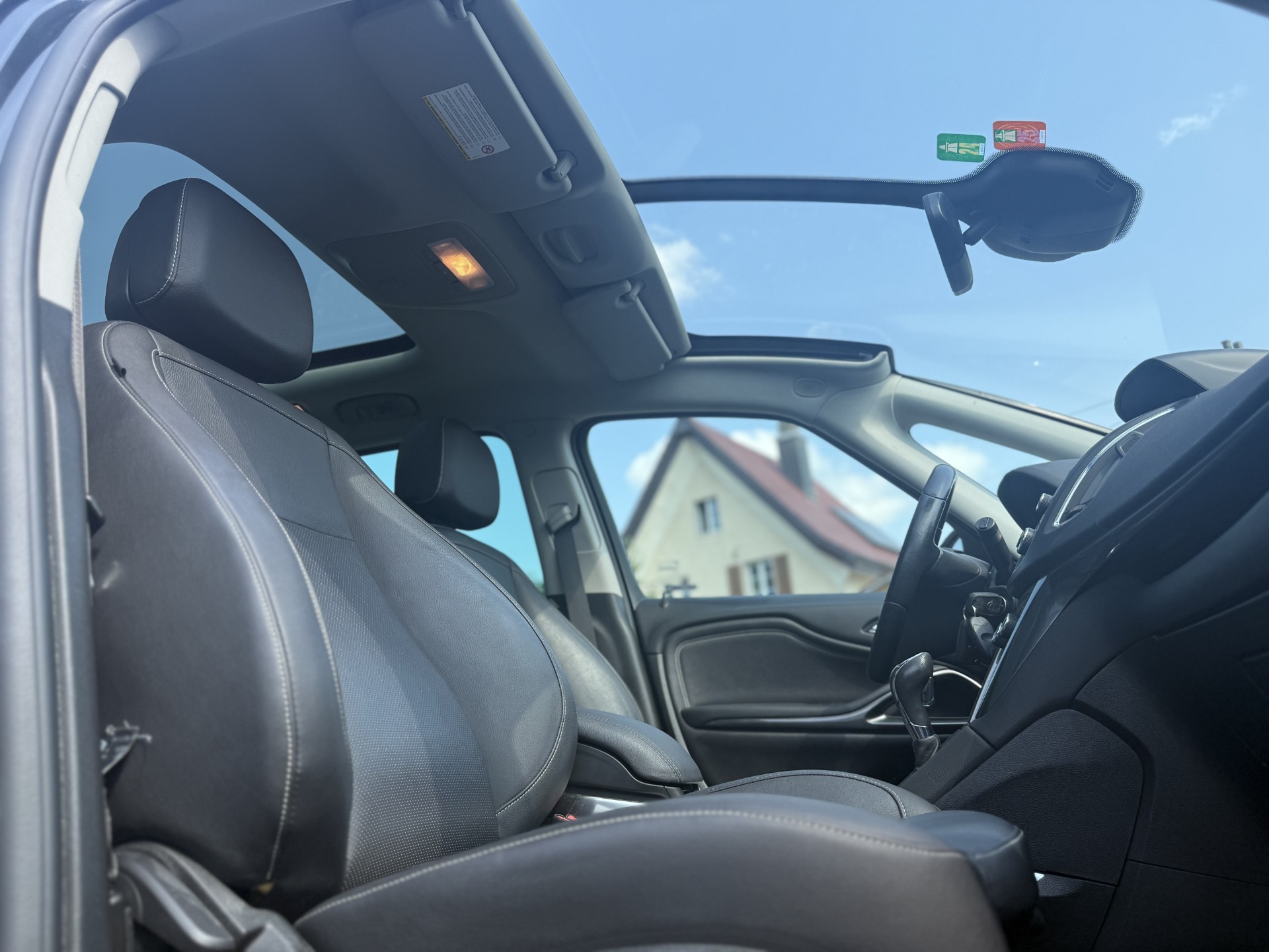 OPEL Zafira Tourer 2.0 CDTi Drive Automatic-image-12