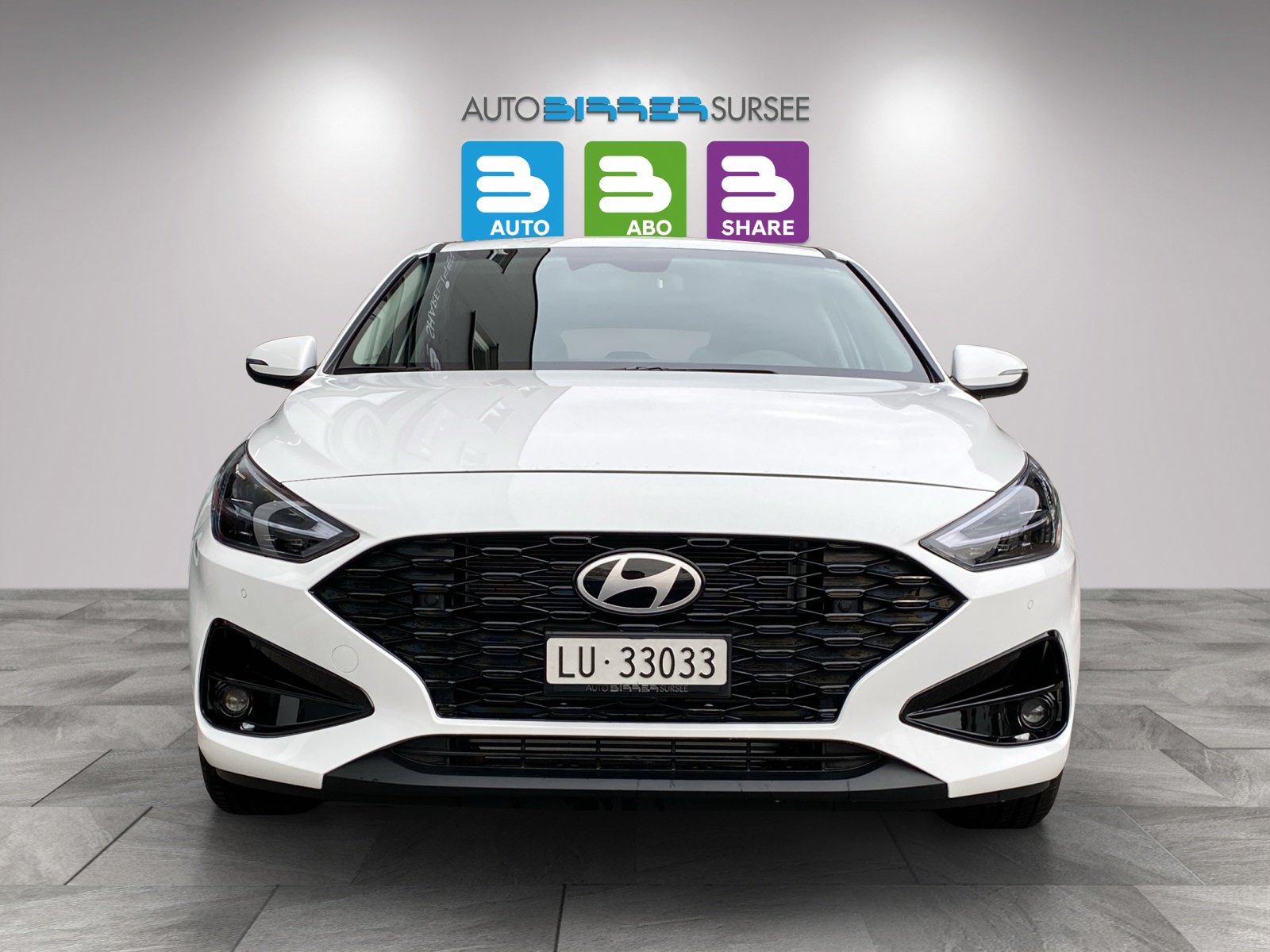 HYUNDAI i30 1.5 T-GDi Amplia-showroom-element-1