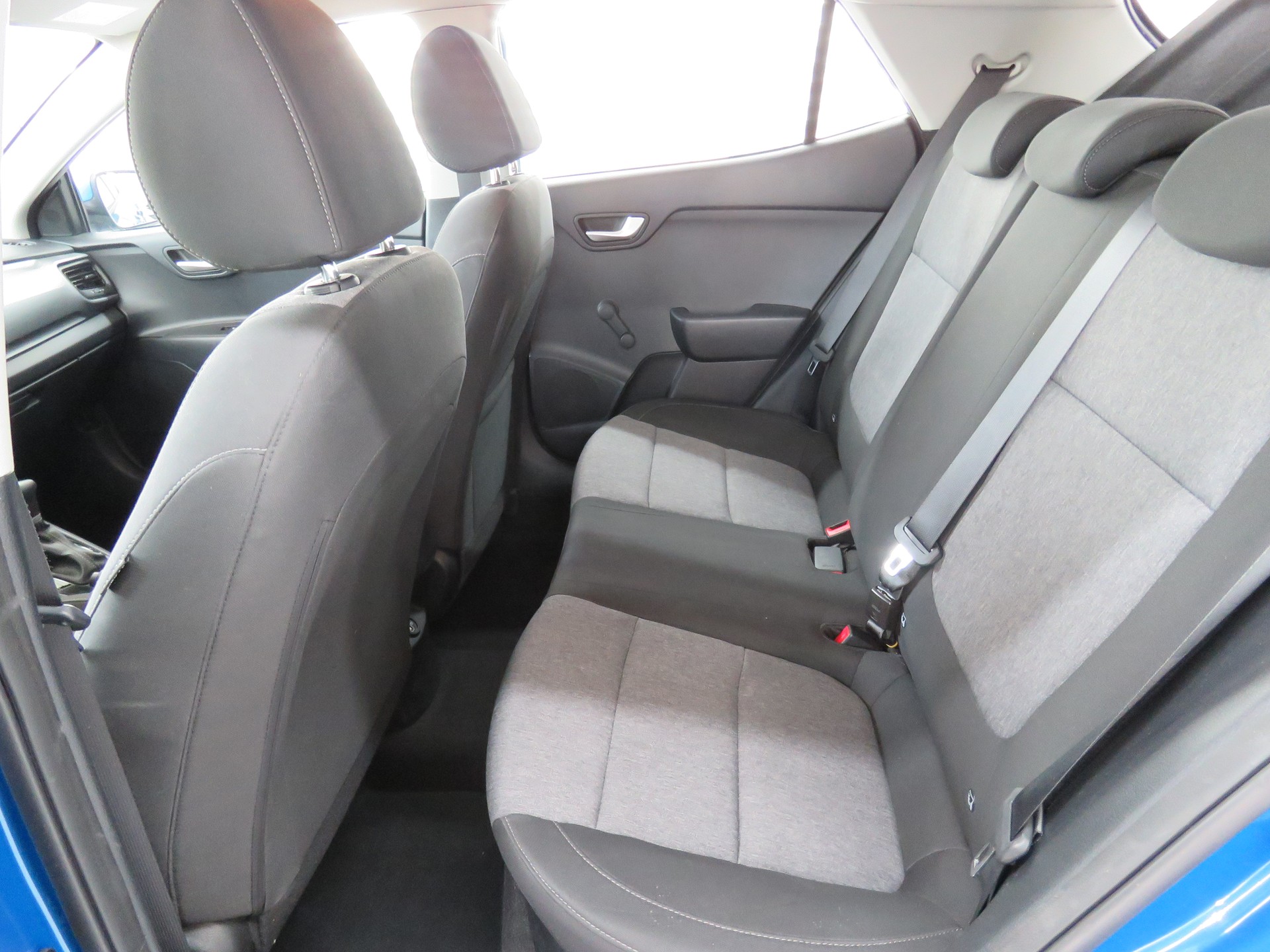 KIA Stonic 1.0 T-GDI Power DCT (Automat)-image-11