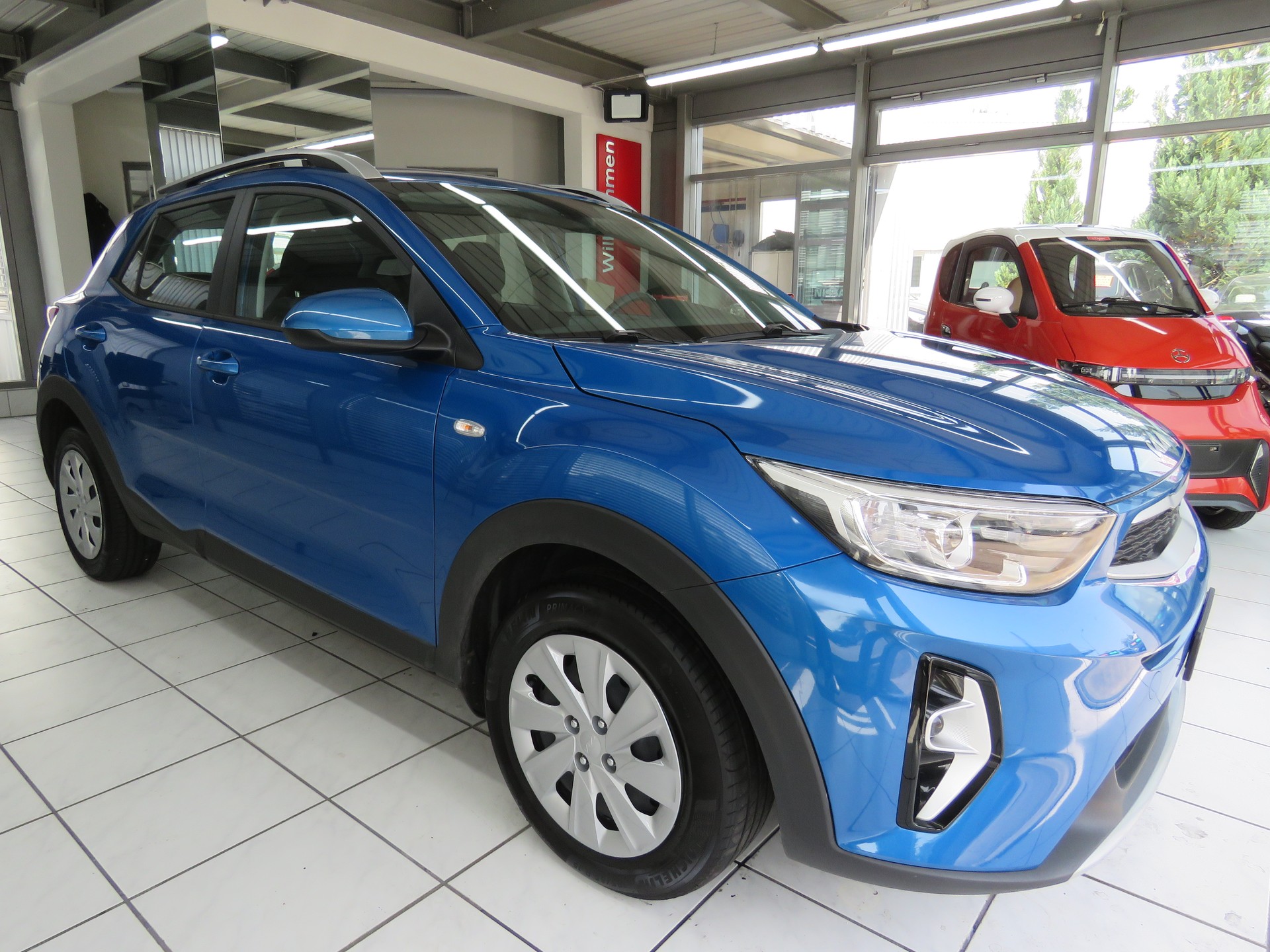 KIA Stonic 1.0 T-GDI Power DCT (Automat)-showroom-element-2