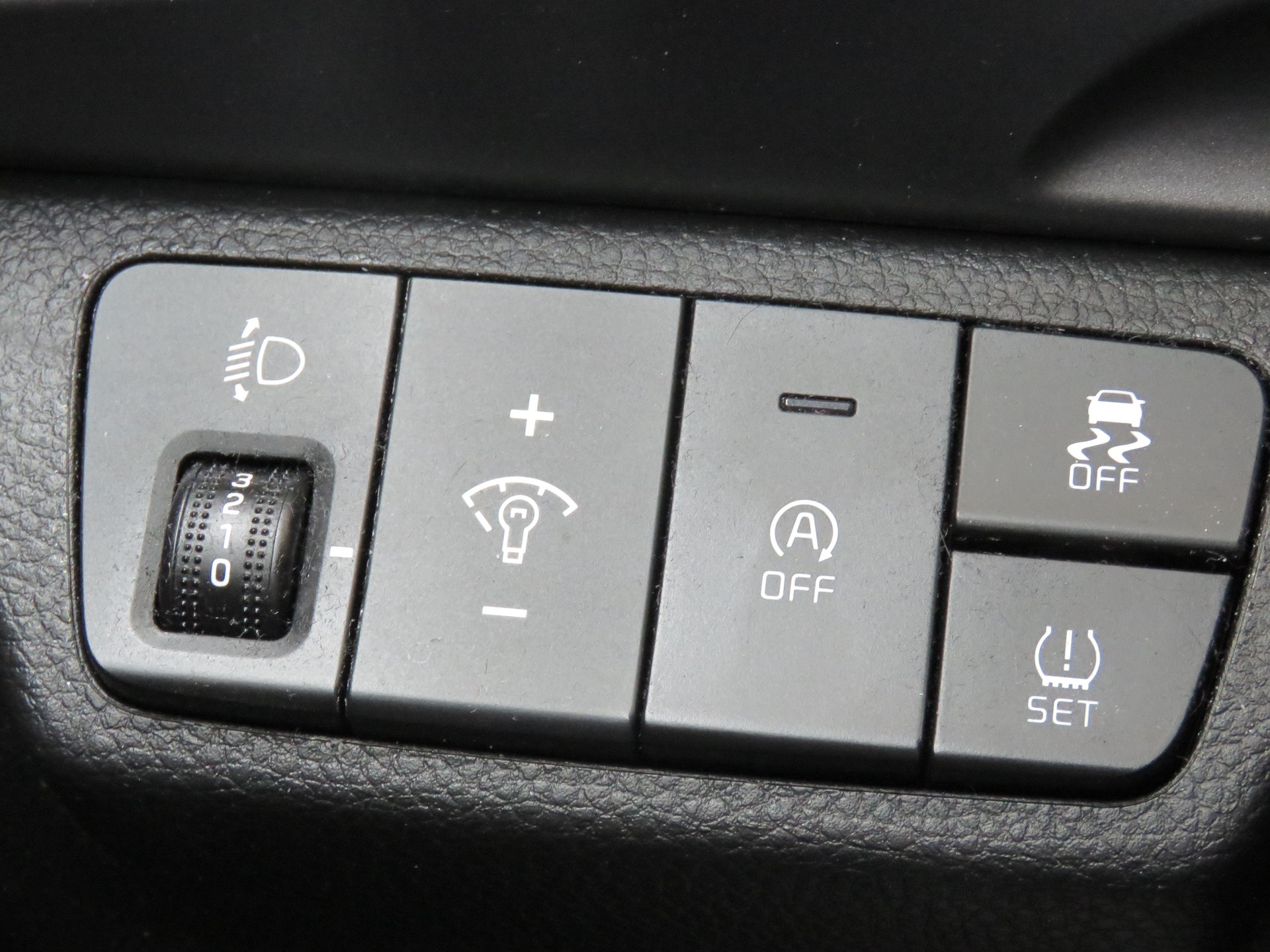 KIA Stonic 1.0 T-GDI Power DCT (Automat)-image-14