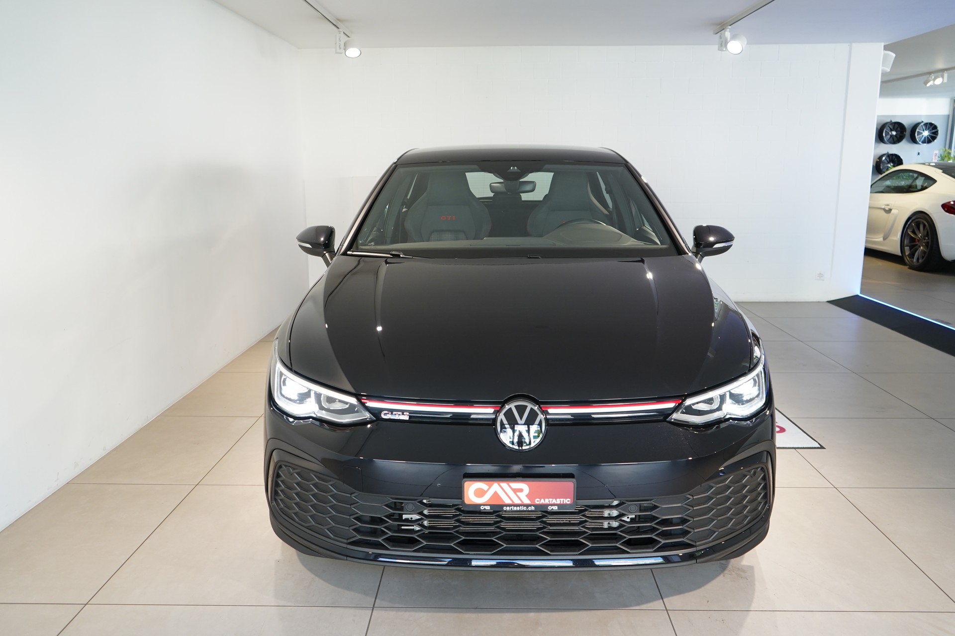 VW Golf 2.0 TSI GTI DSG-showroom-element-1