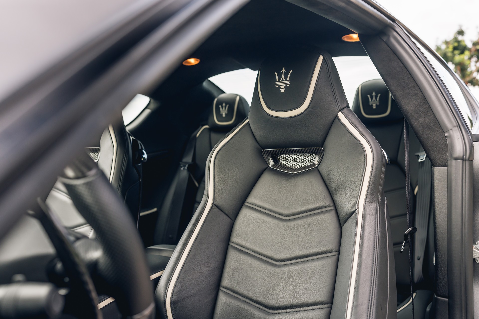 MASERATI GranTurismo MC Automatica-image-1