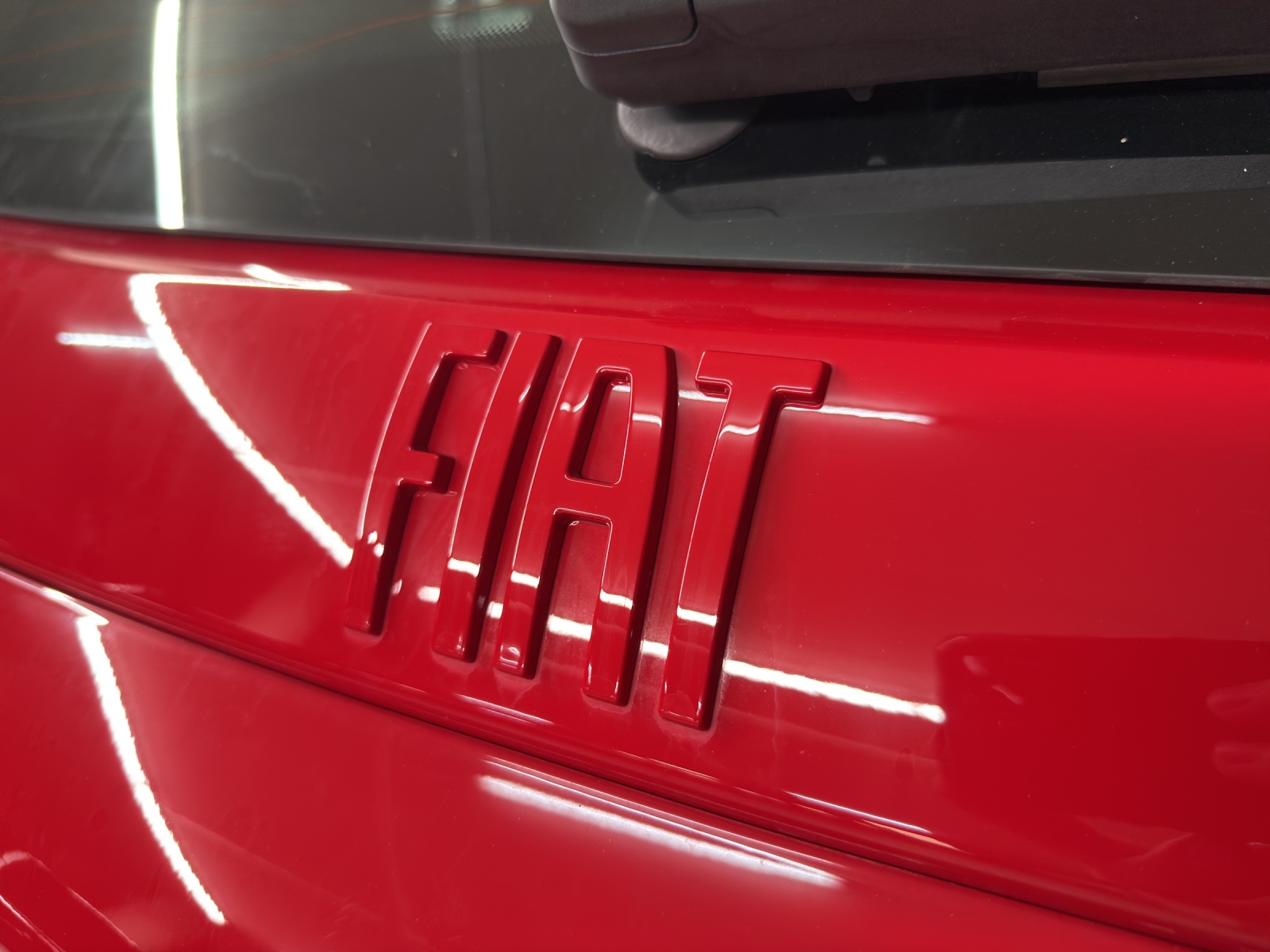 FIAT 600E Red-image-15