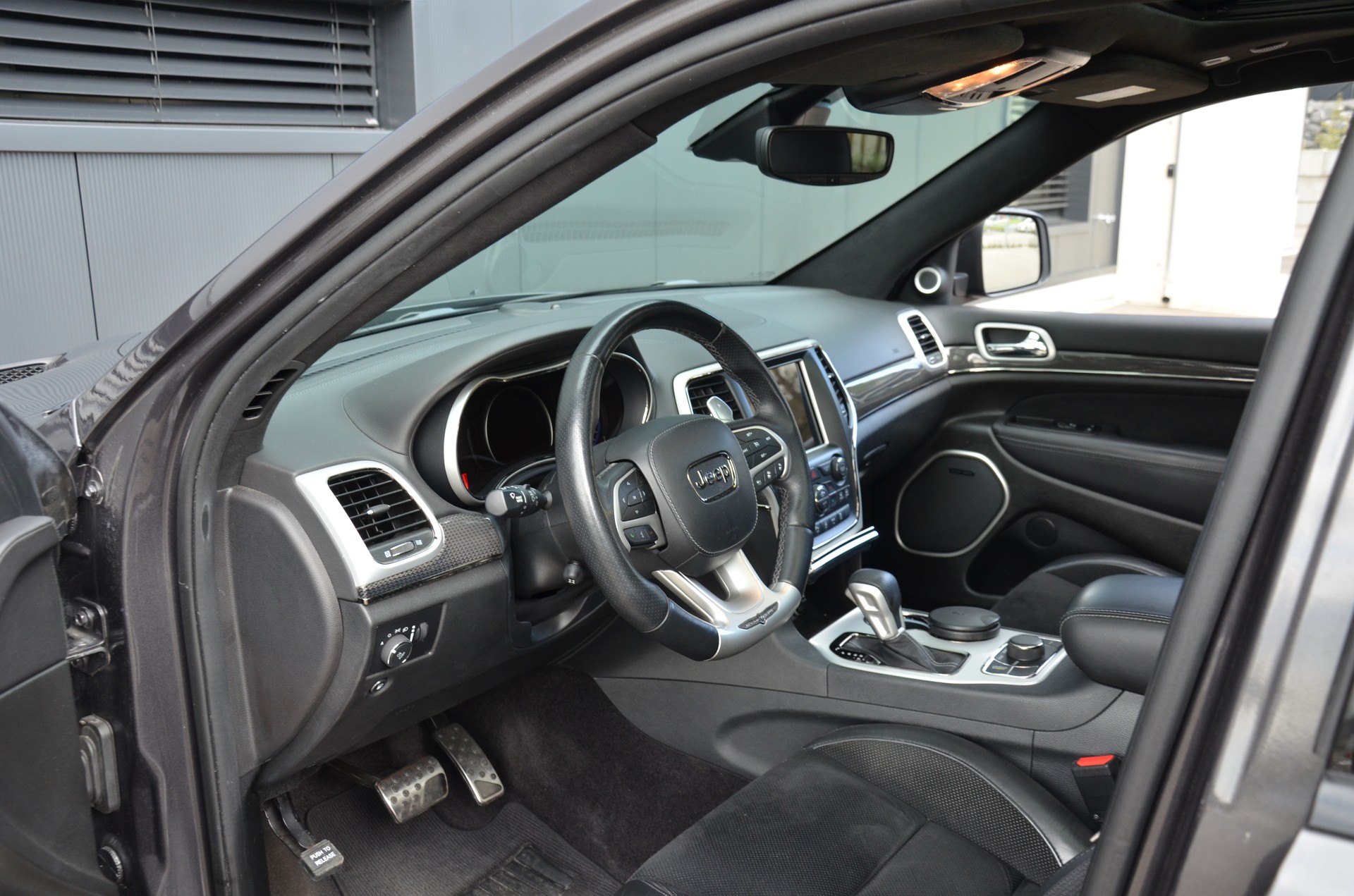 JEEP Grand Cherokee 6.2 V8 HEMI Trackhawk Automatic-image-11
