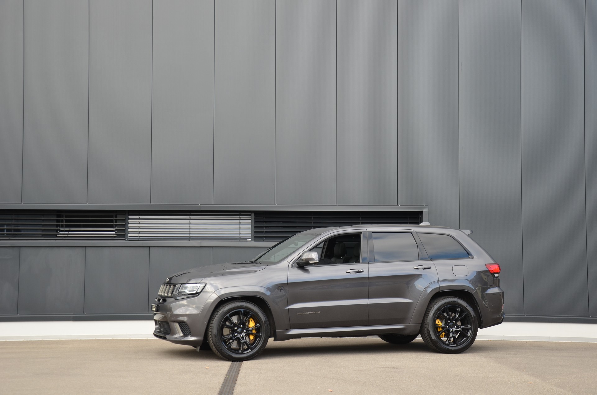 JEEP Grand Cherokee 6.2 V8 HEMI Trackhawk Automatic-showroom-element-1