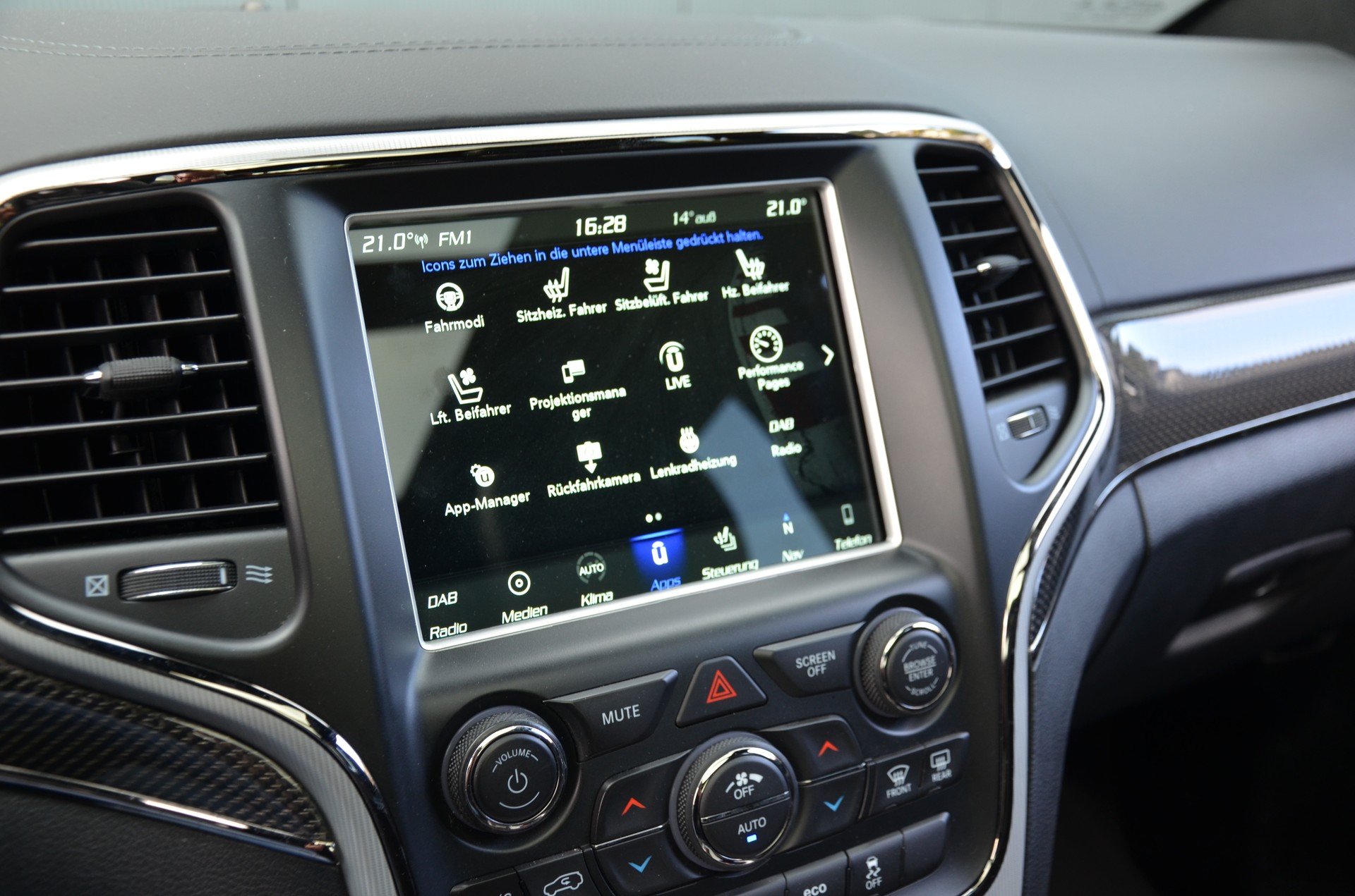 JEEP Grand Cherokee 6.2 V8 HEMI Trackhawk Automatic-image-18