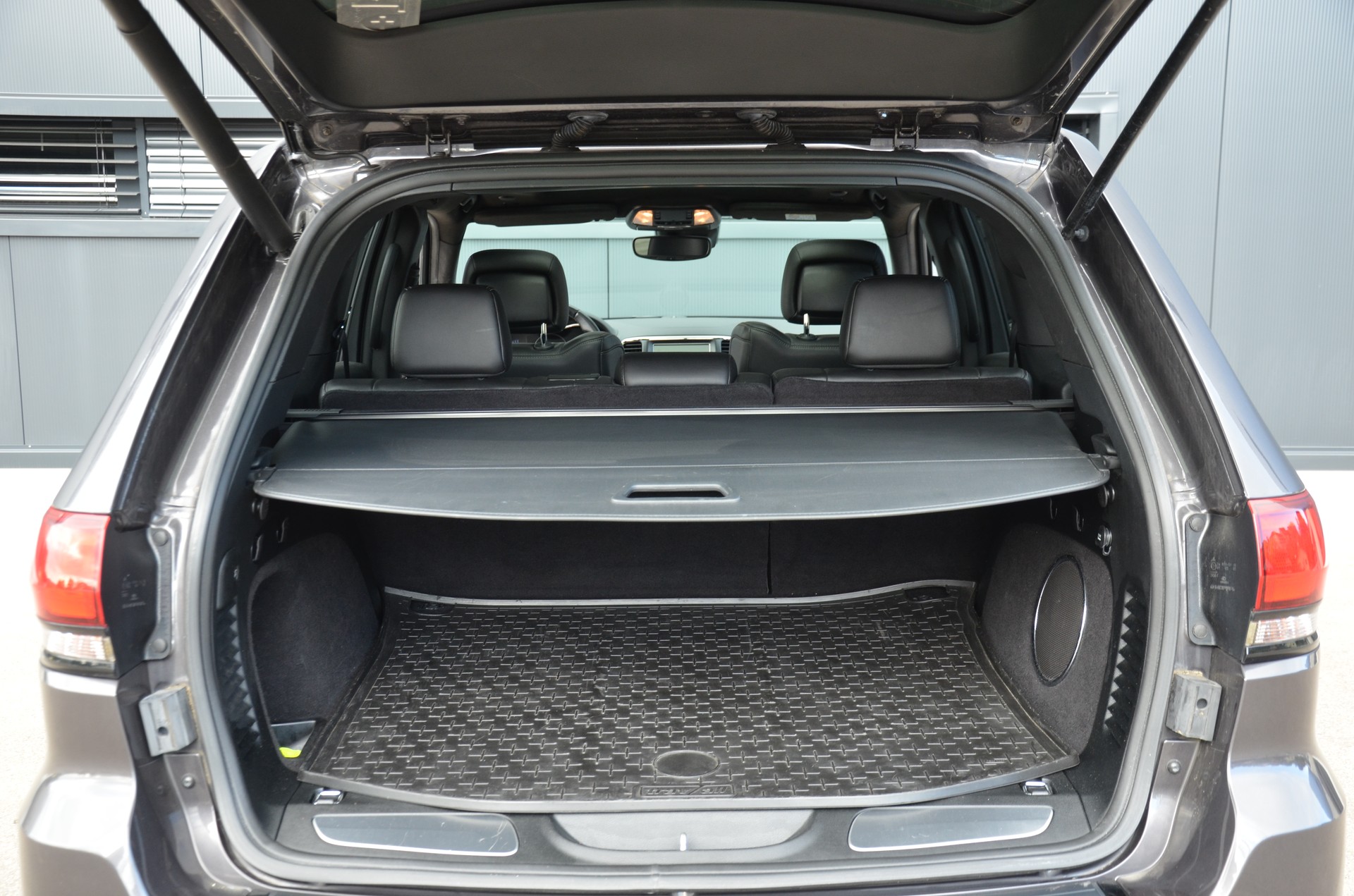 JEEP Grand Cherokee 6.2 V8 HEMI Trackhawk Automatic-image-9