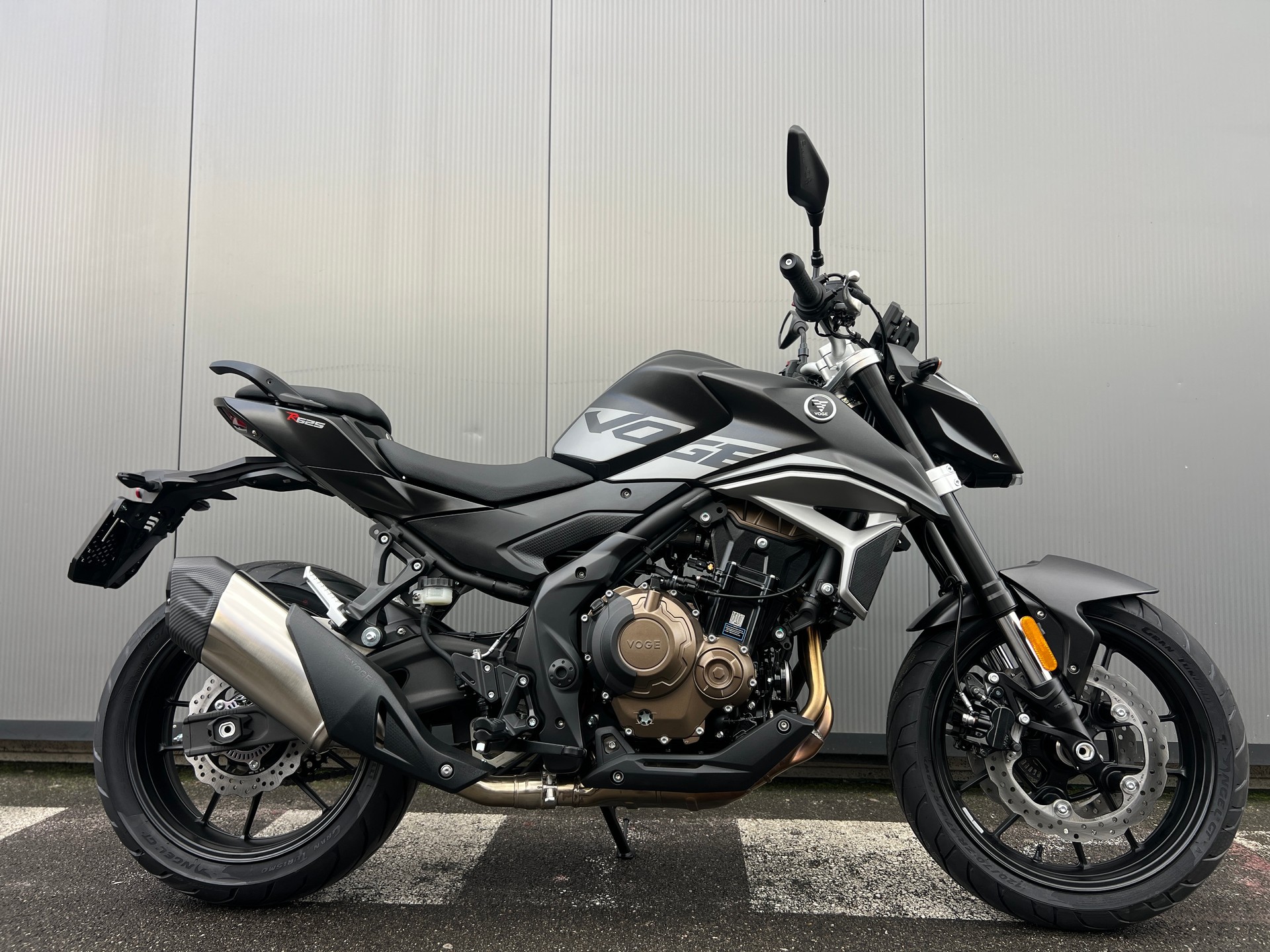 VOGE 625R-image-1