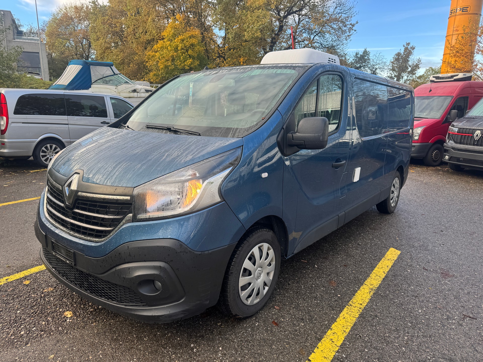 RENAULT TRAFIC-image-4