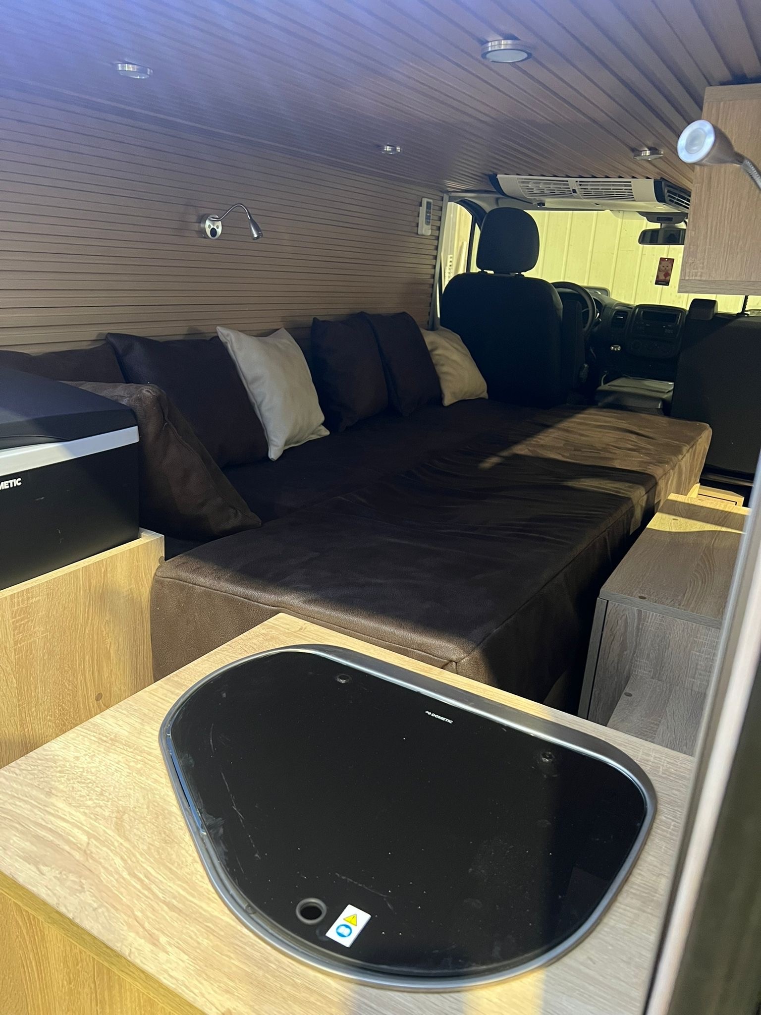 RENAULT TRAFIC-image-9