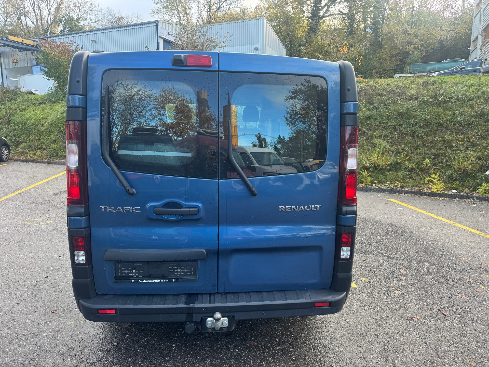 RENAULT TRAFIC-image-7