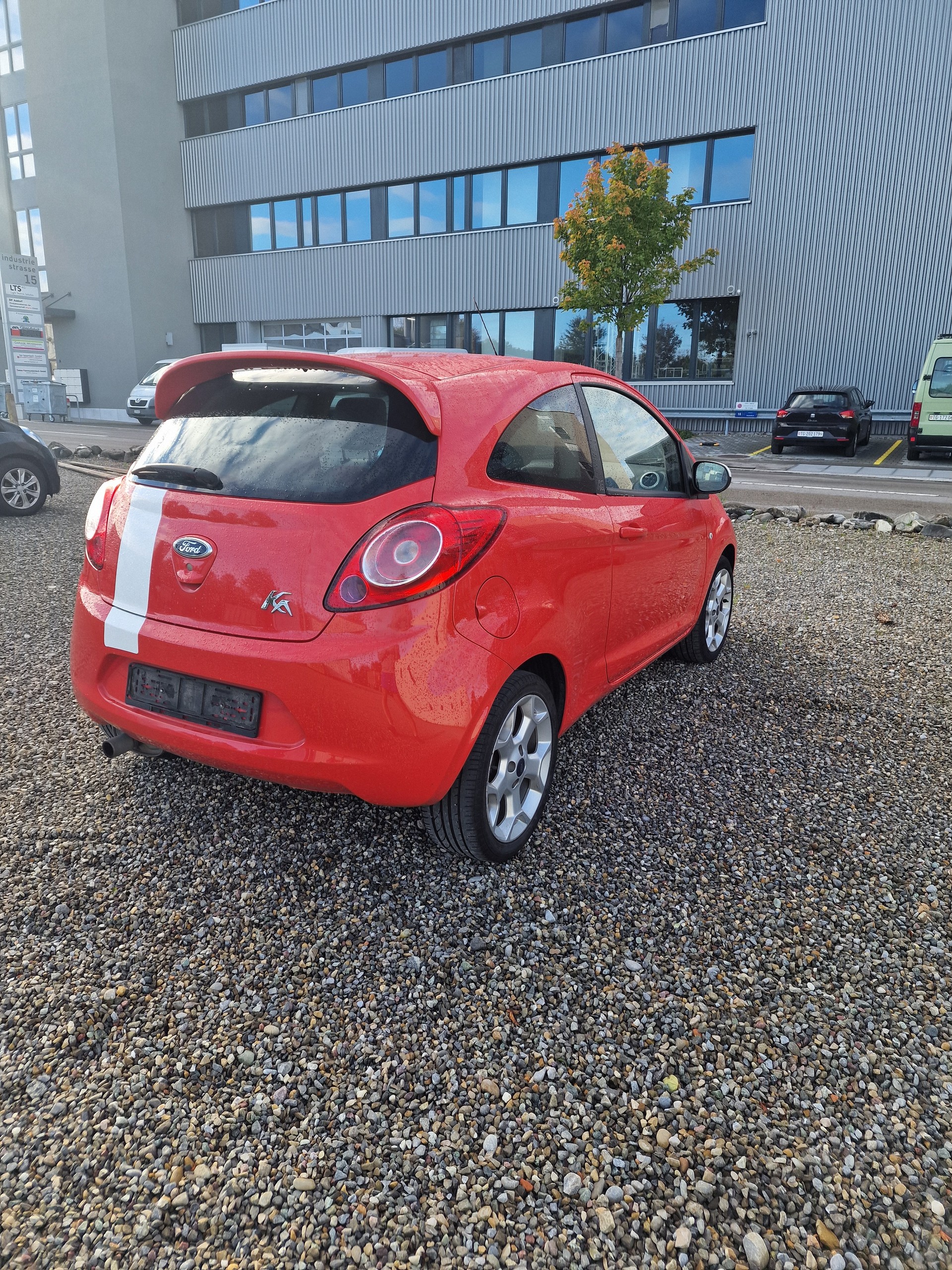 FORD KA 1.25 Digital-showroom-element-2