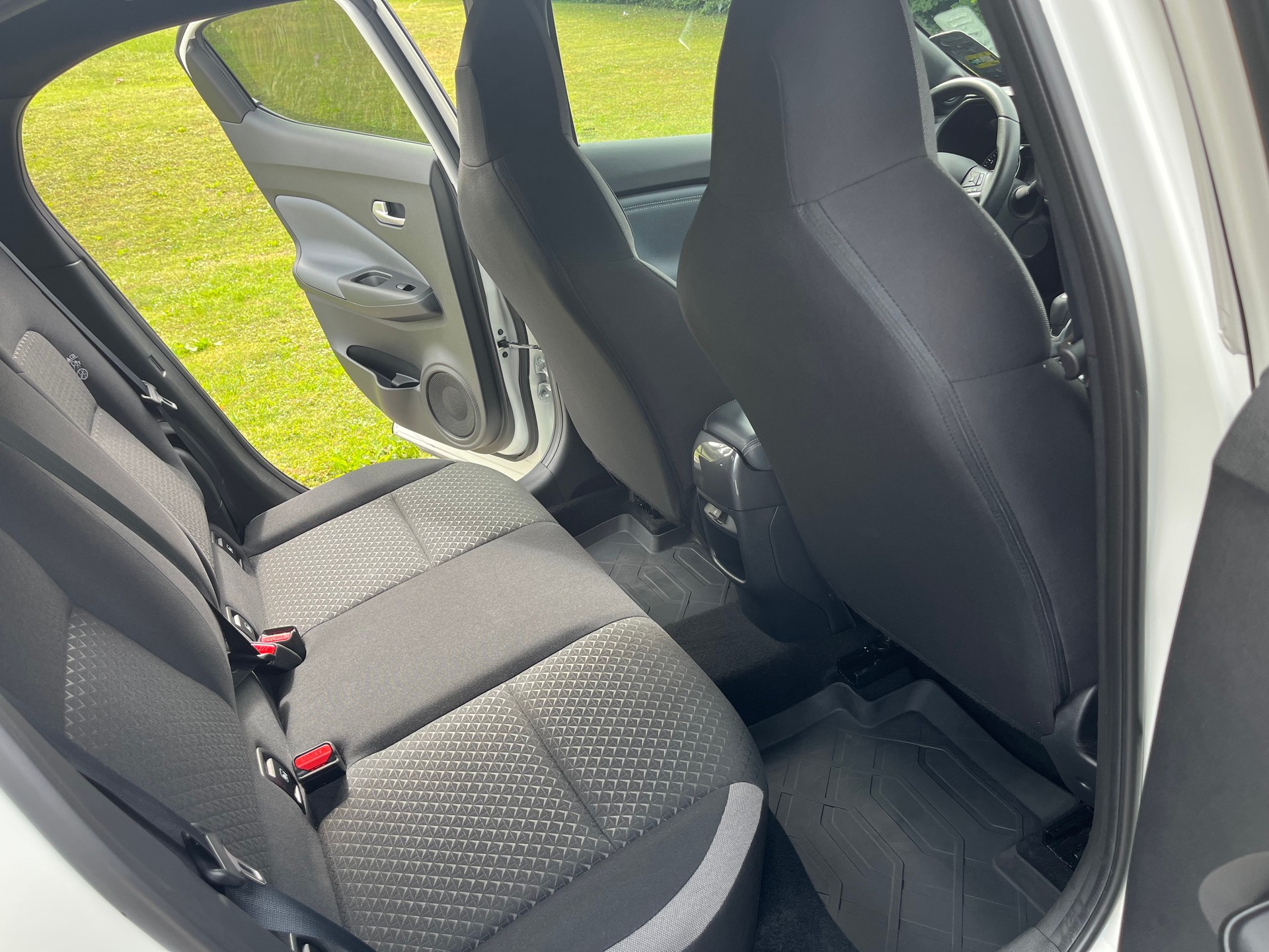 NISSAN Juke 1.0 DIG-T Enigma DCT-image-8