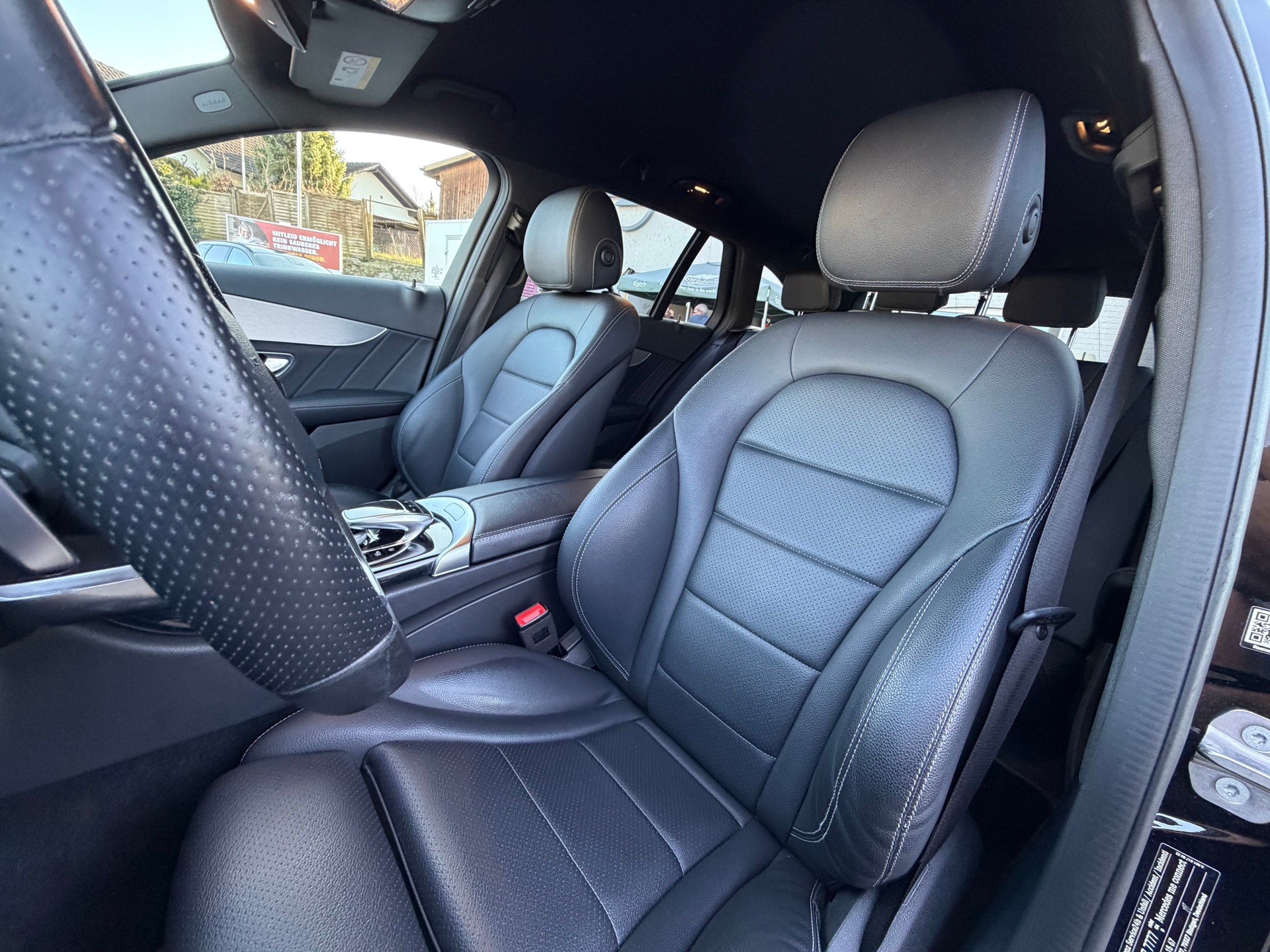 MERCEDES-BENZ C 200 AMG Line 4matic Kombi-image-13