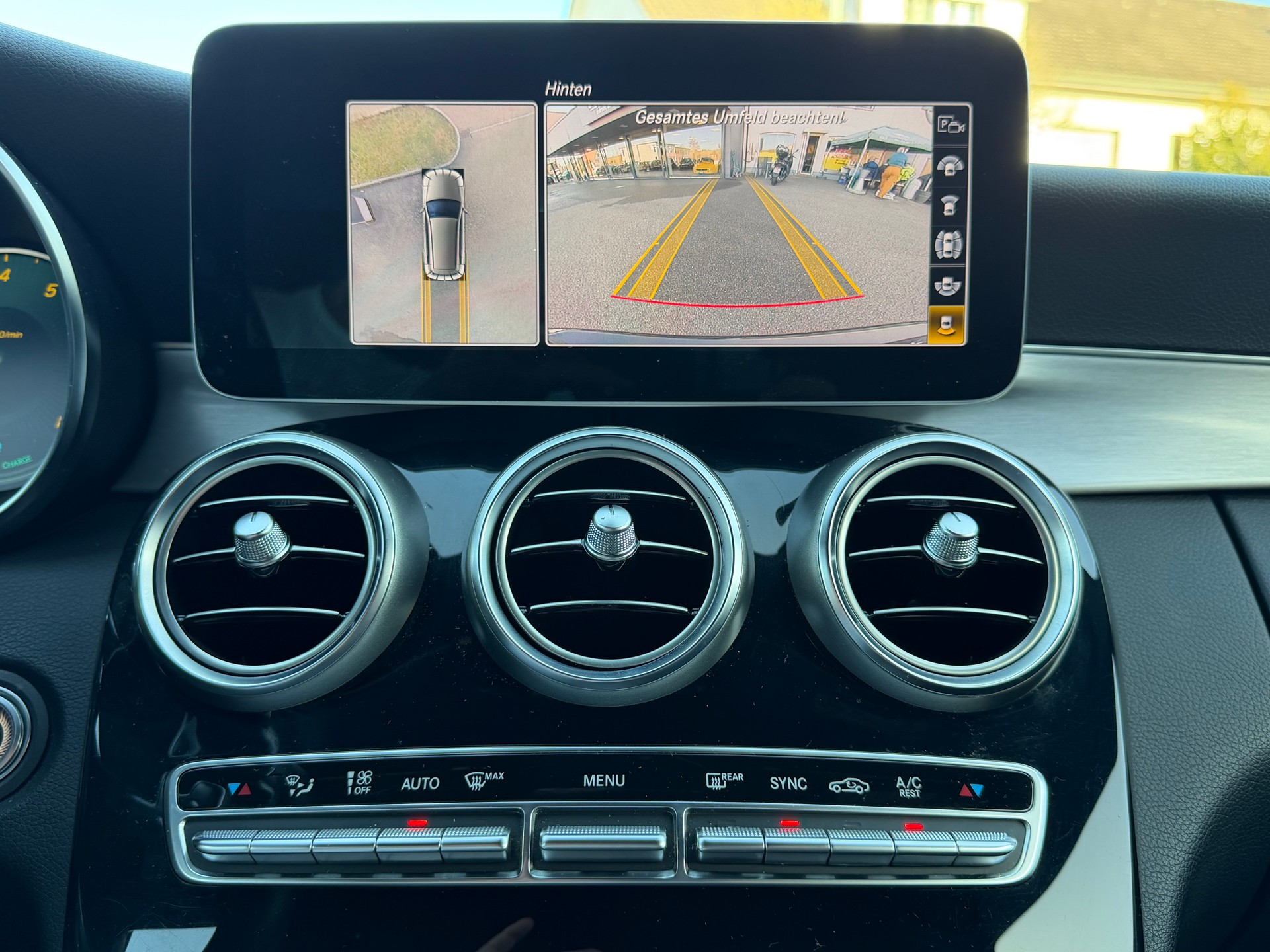 MERCEDES-BENZ C 200 AMG Line 4matic Kombi-image-19